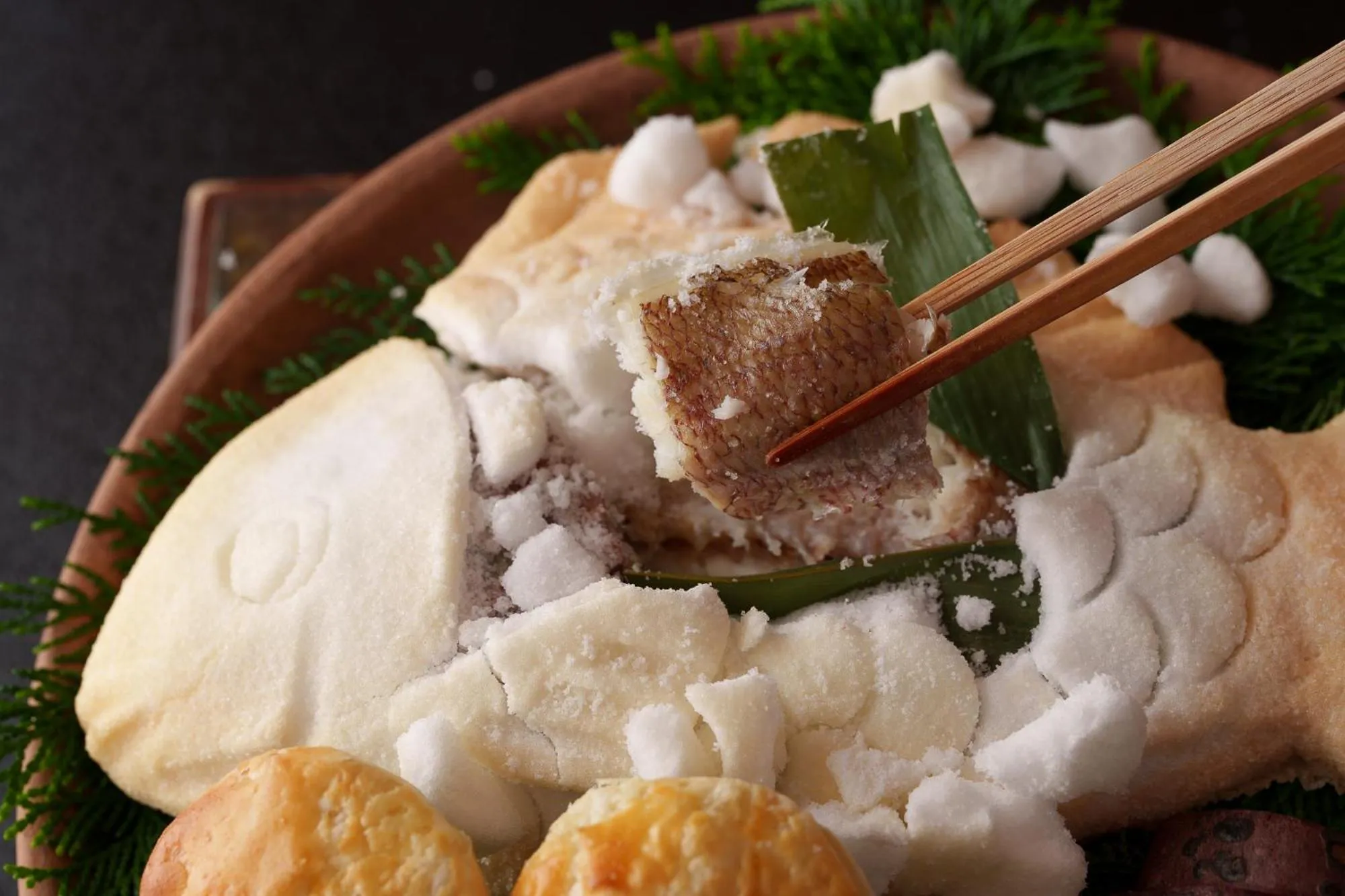 Food close-up in UNZEN HANZUIRYO by Onko Chishin