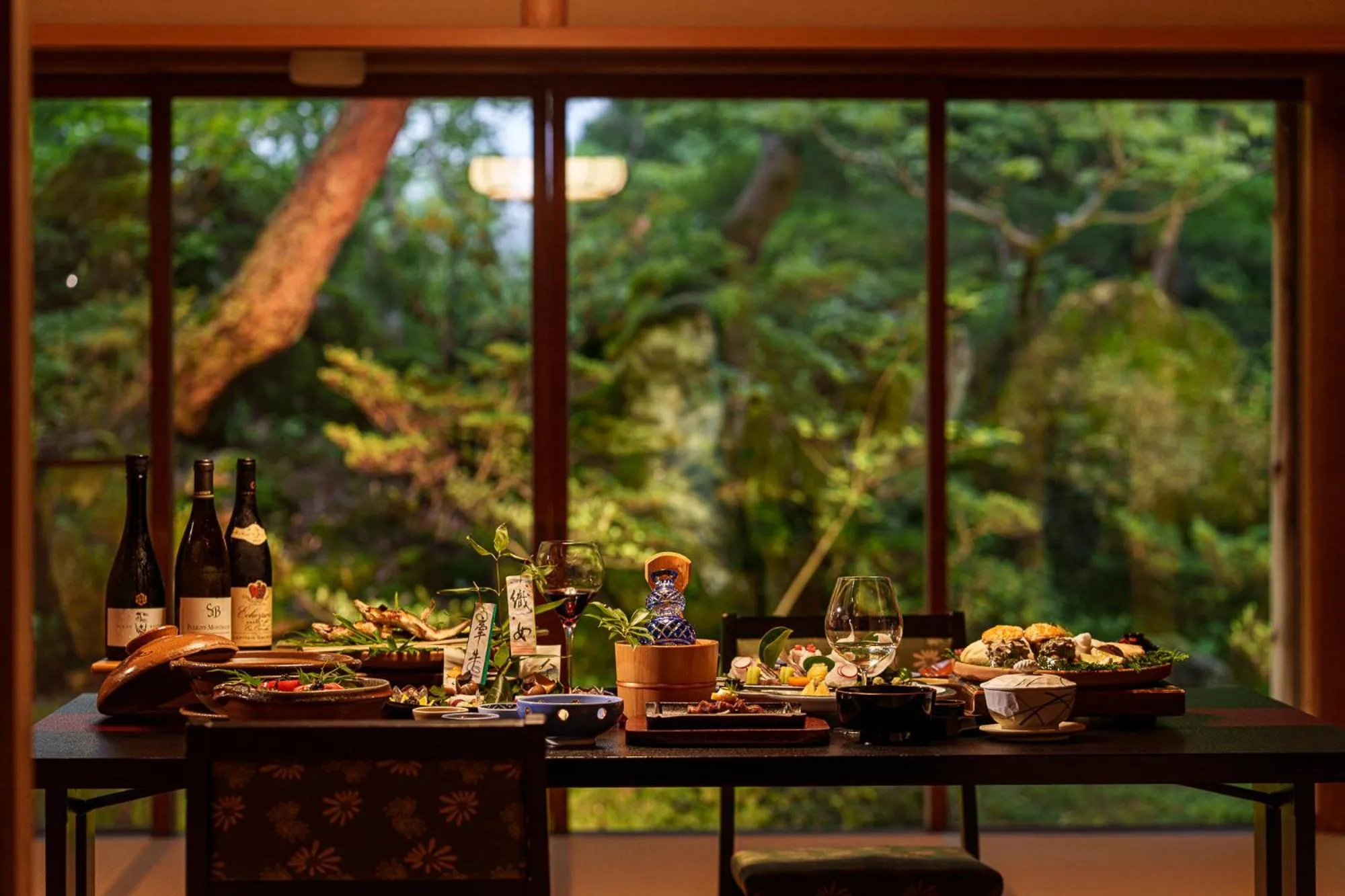 Food close-up in UNZEN HANZUIRYO by Onko Chishin