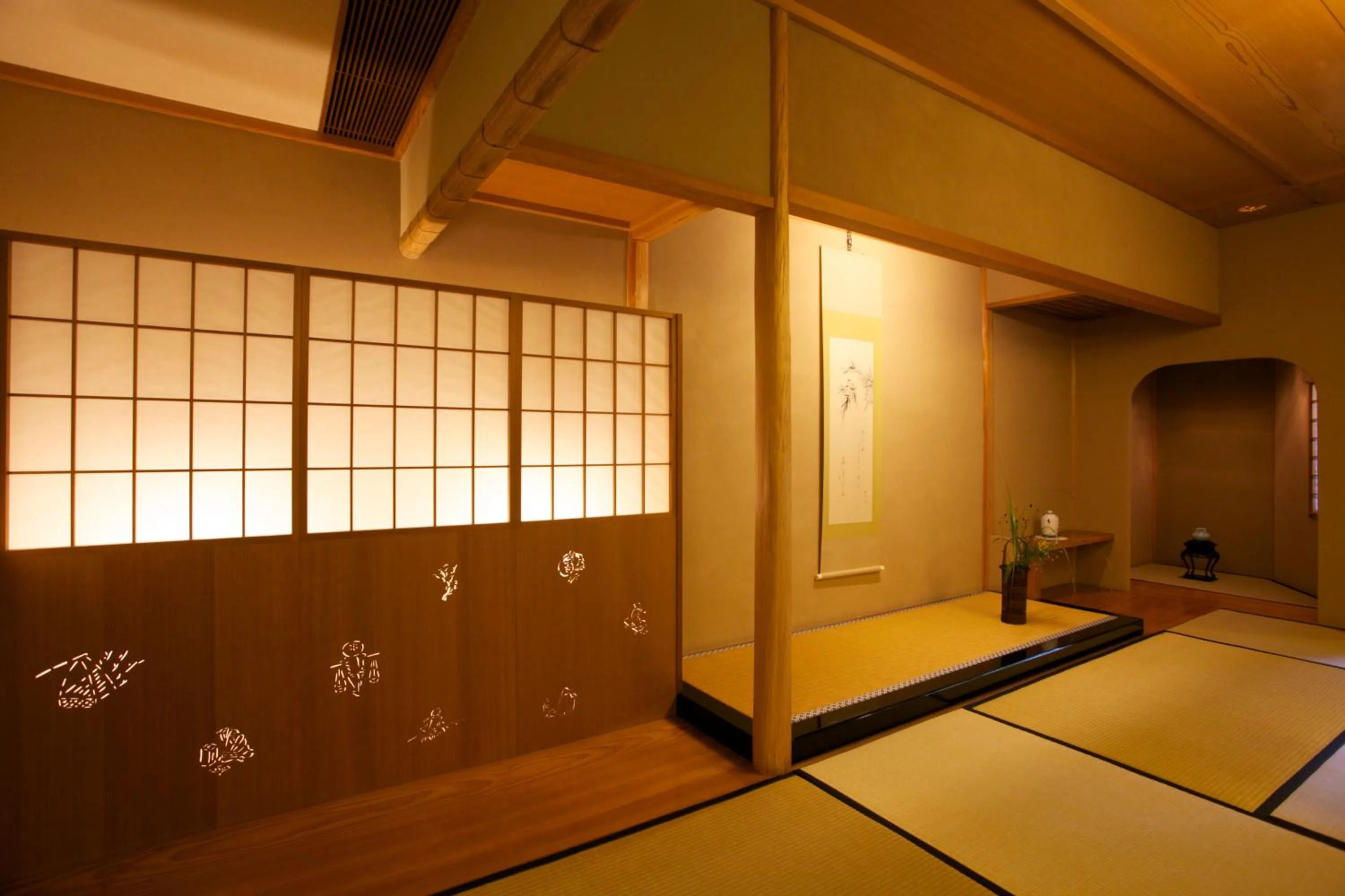 Decorative detail, Bed in UNZEN HANZUIRYO by Onko Chishin