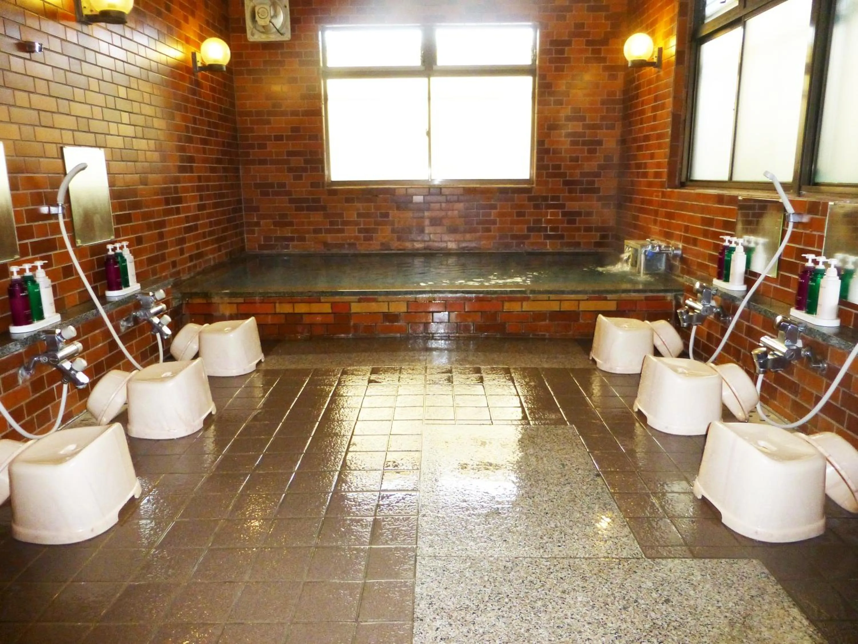 Hot Spring Bath in Kawaguchiko Lakeside Hotel