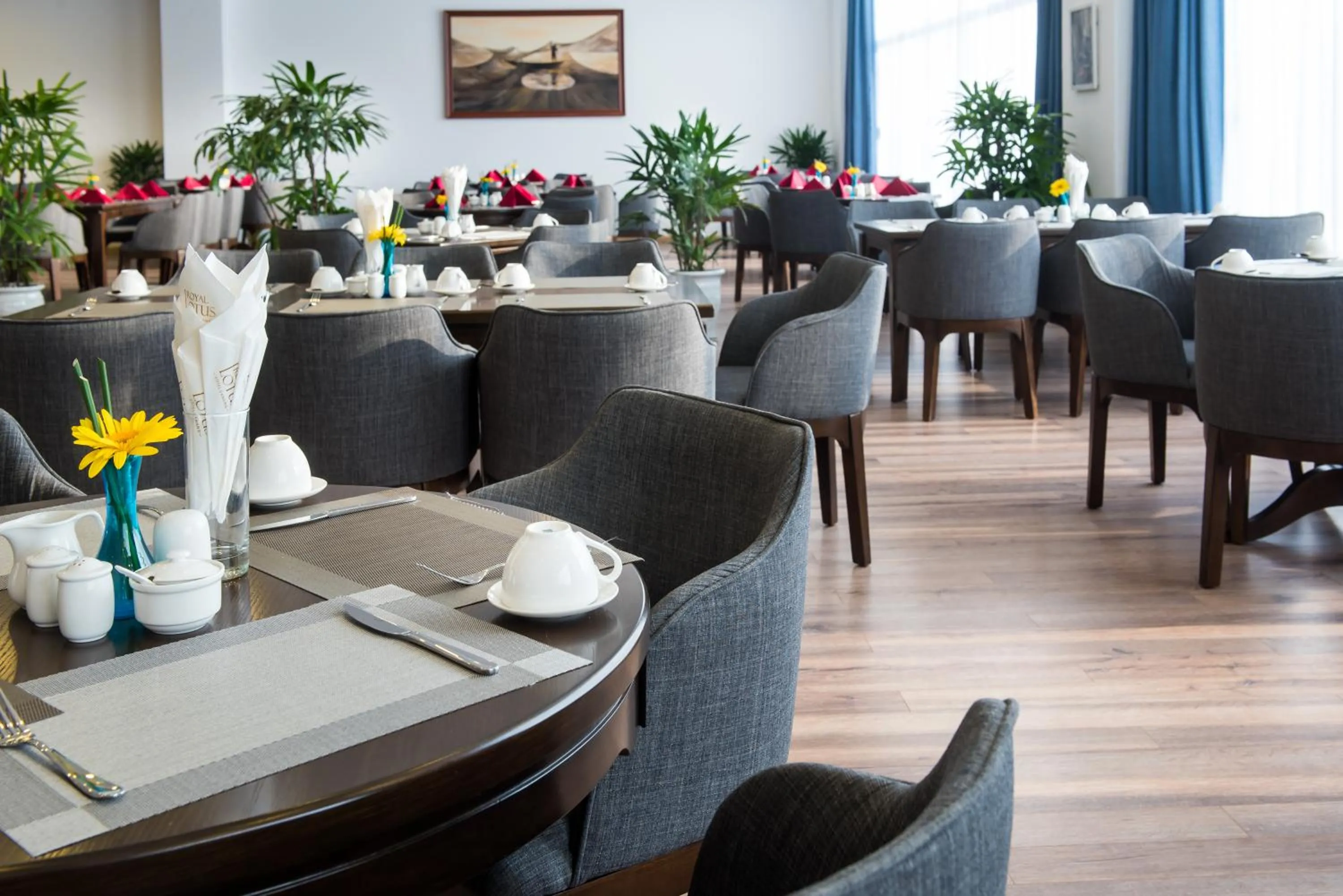 Restaurant/places to eat in Royal Lotus Hotel Danang