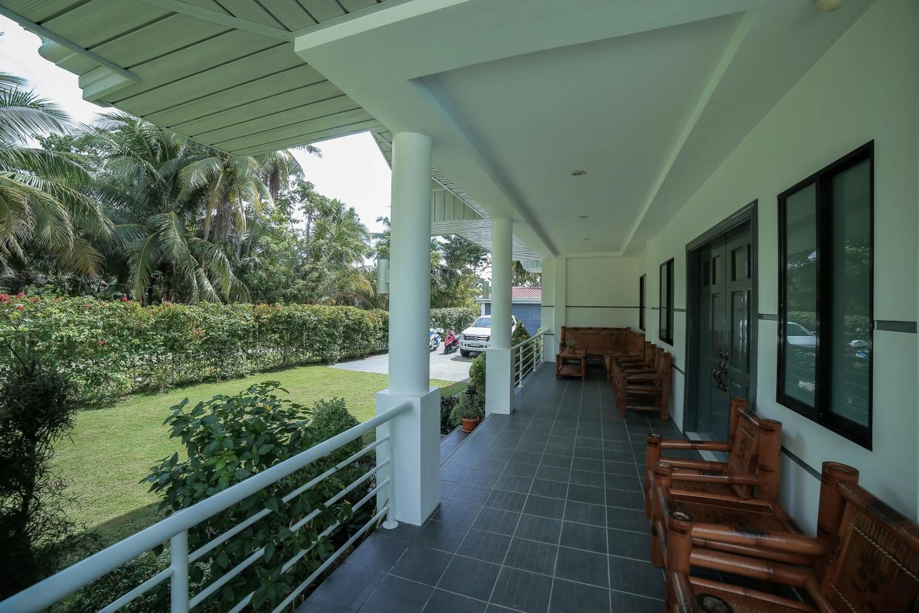 Property building in Bohol White House Bed & Breakfast