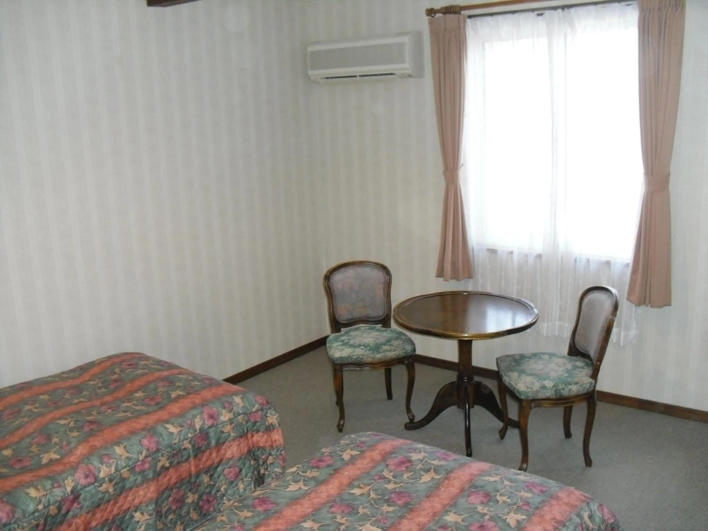 Photo of the whole room, Bed in Gasthof Ascot