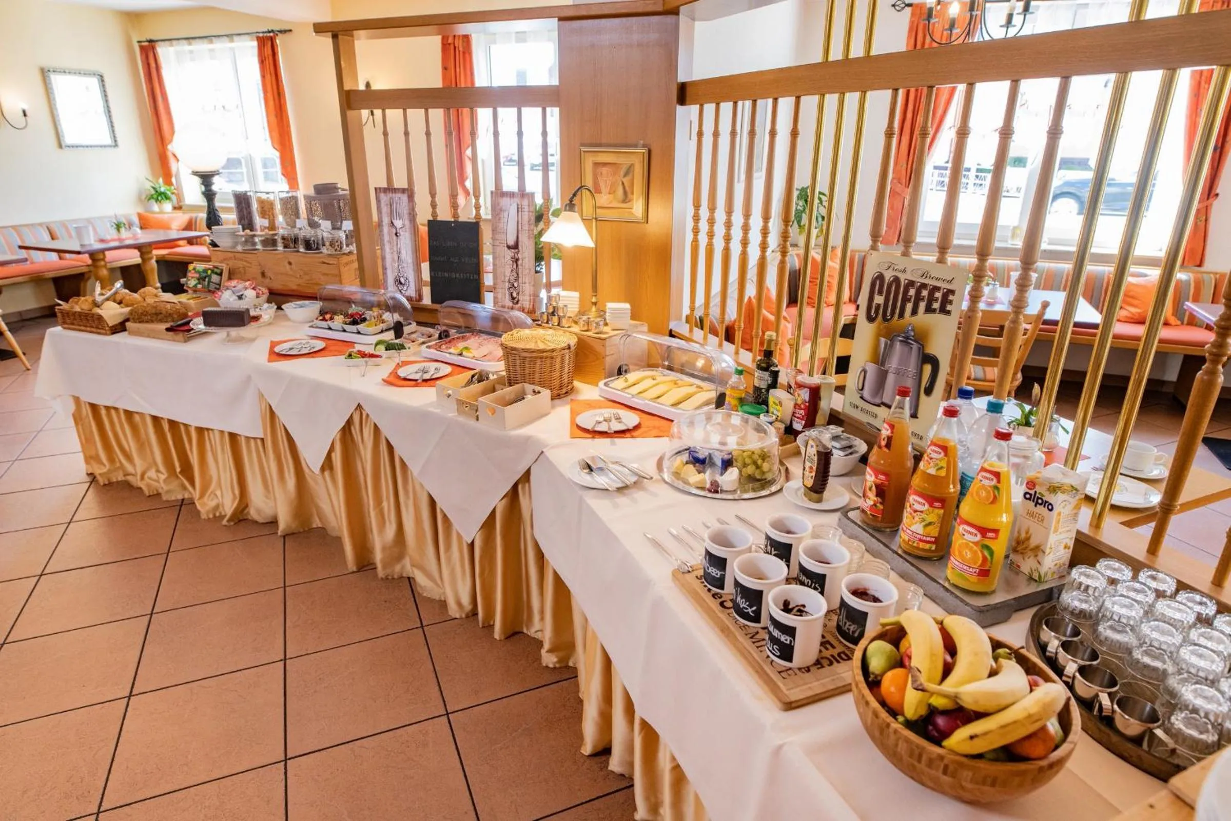 Breakfast in Hotel Bamberger Hof, garni