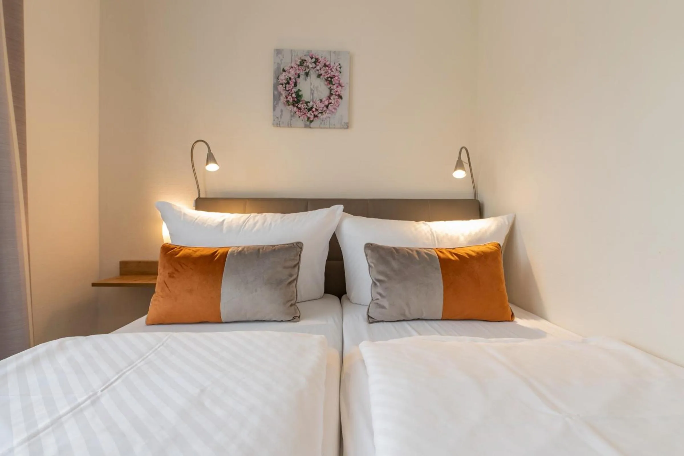 Decorative detail, Bed in Hotel Bamberger Hof, garni