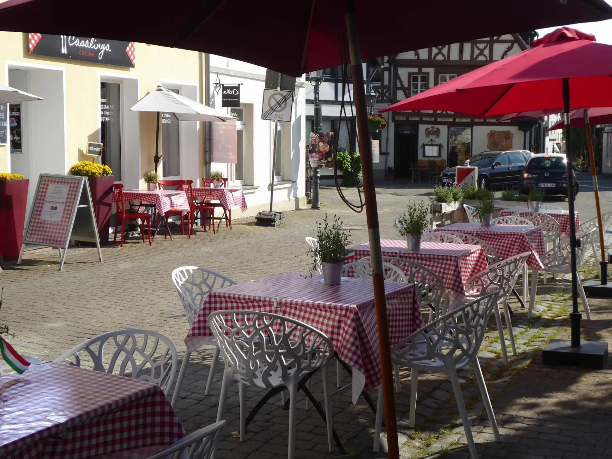 Property building in Hotel Weinhaus Hoff