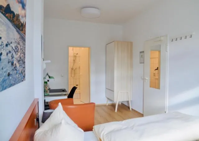 Photo of the whole room, Bed in Hotel Weinhaus Hoff