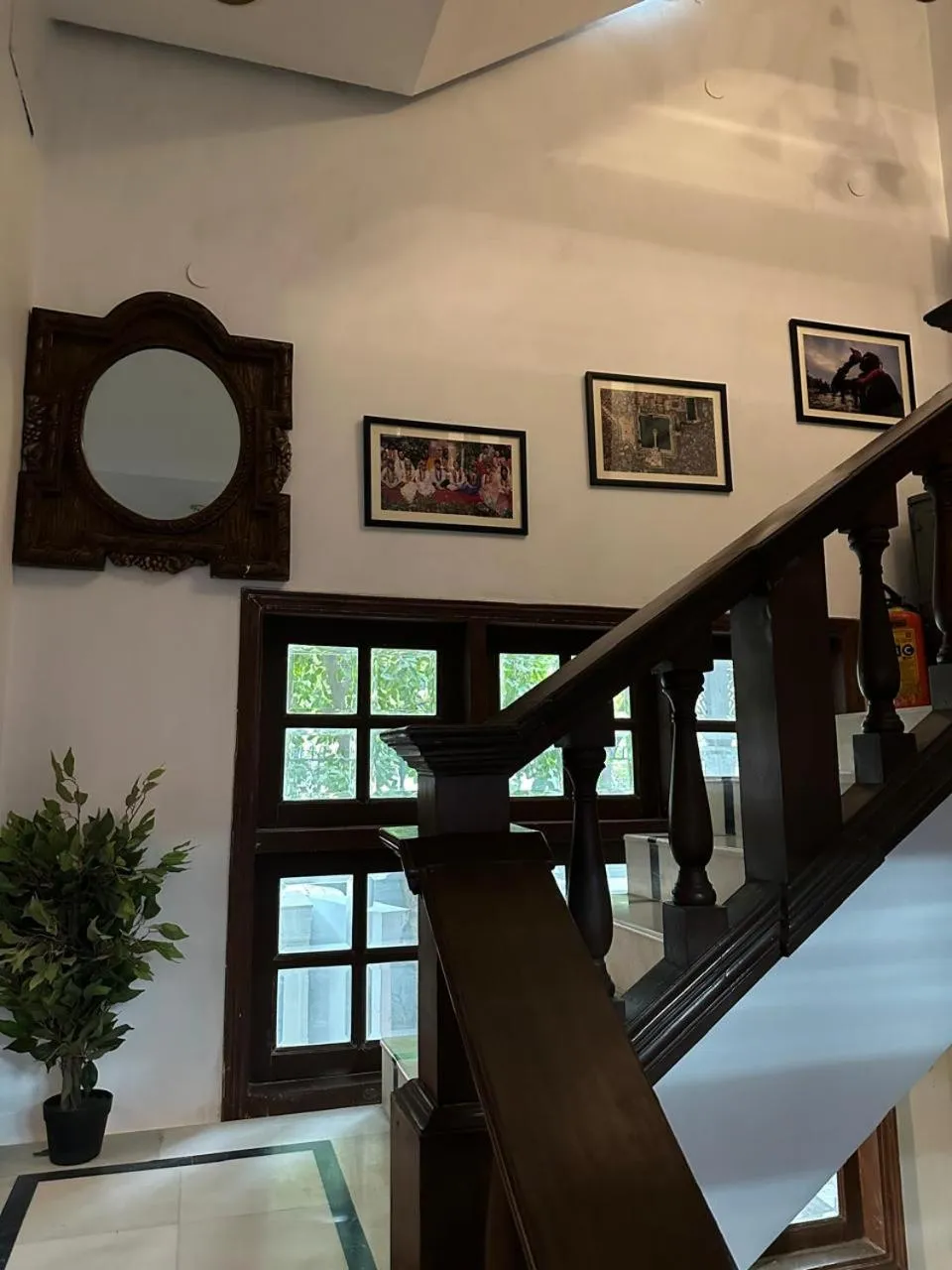 Property building in Villa 33