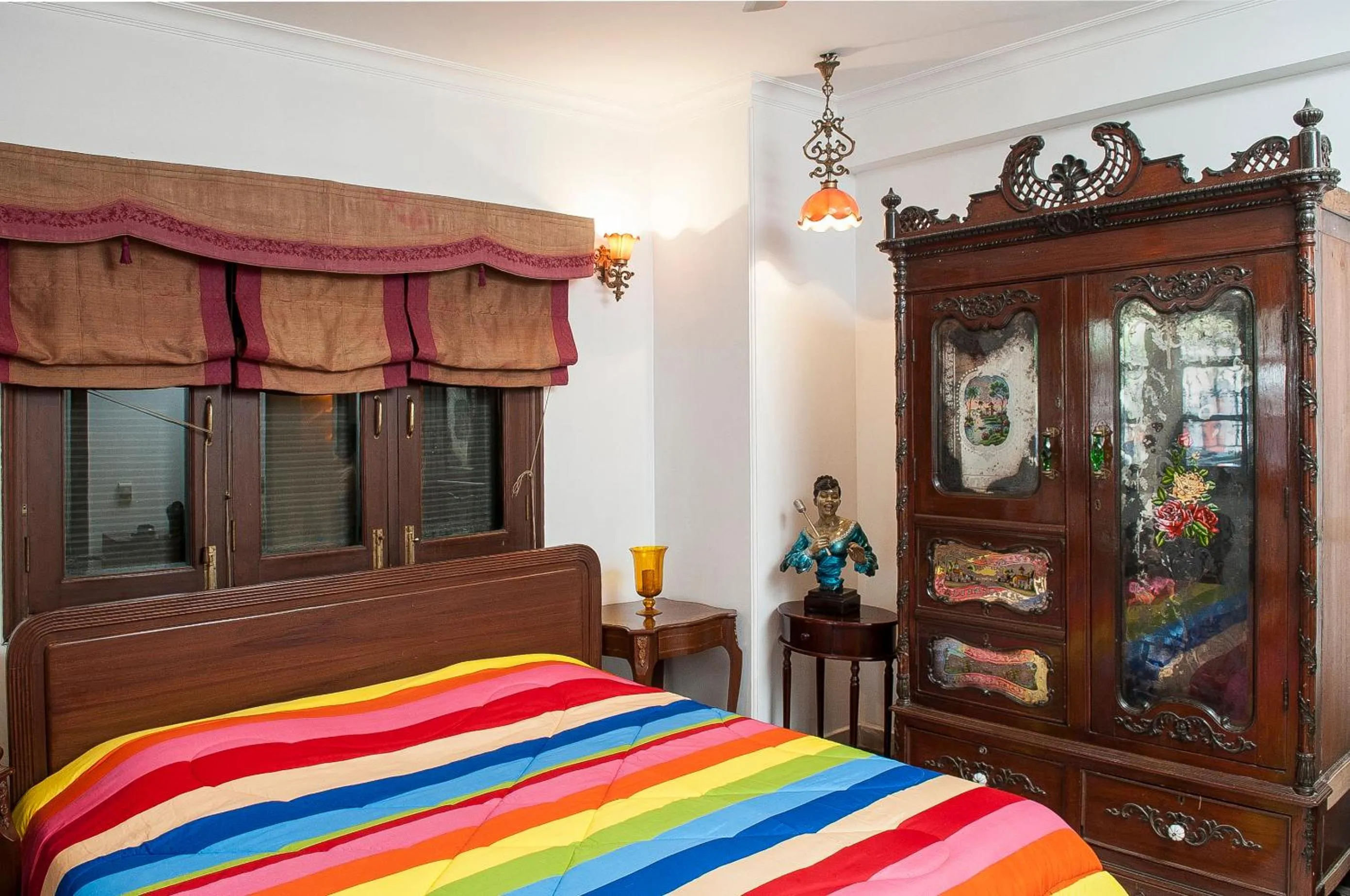 Decorative detail, Bed in Villa 33