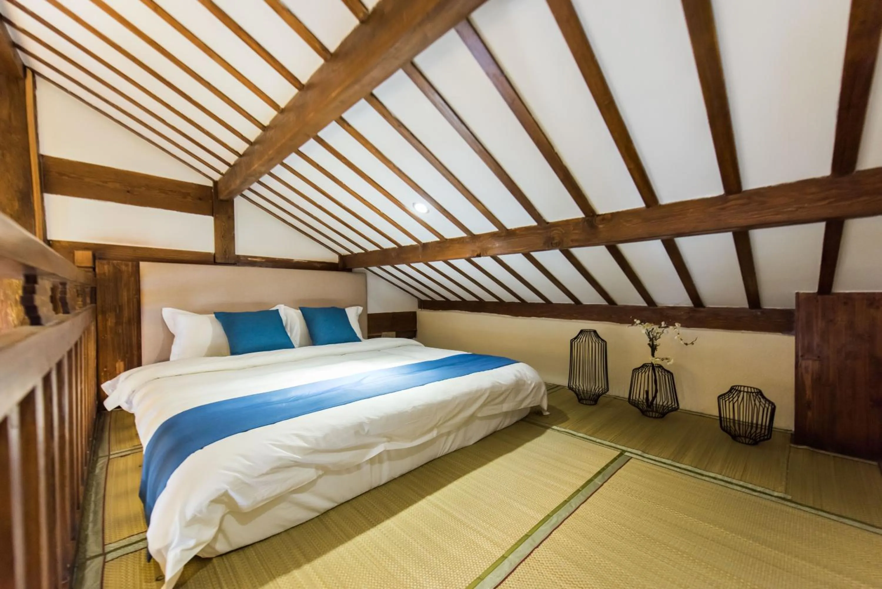 bunk bed, Bed in Lijiang Yue Tu Inn