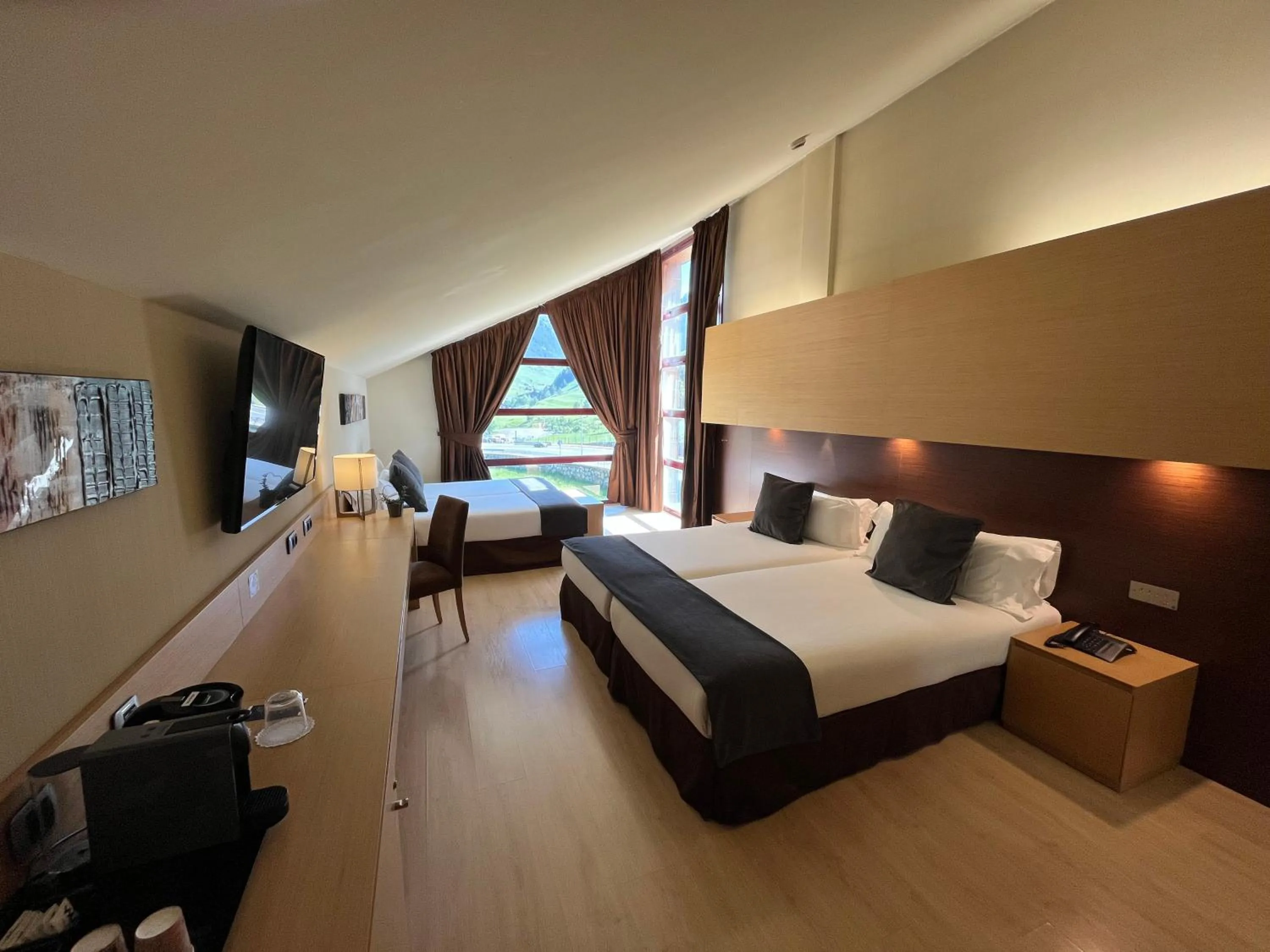 Photo of the whole room, Bed in Wuau! Hotel Galanthus & Spa