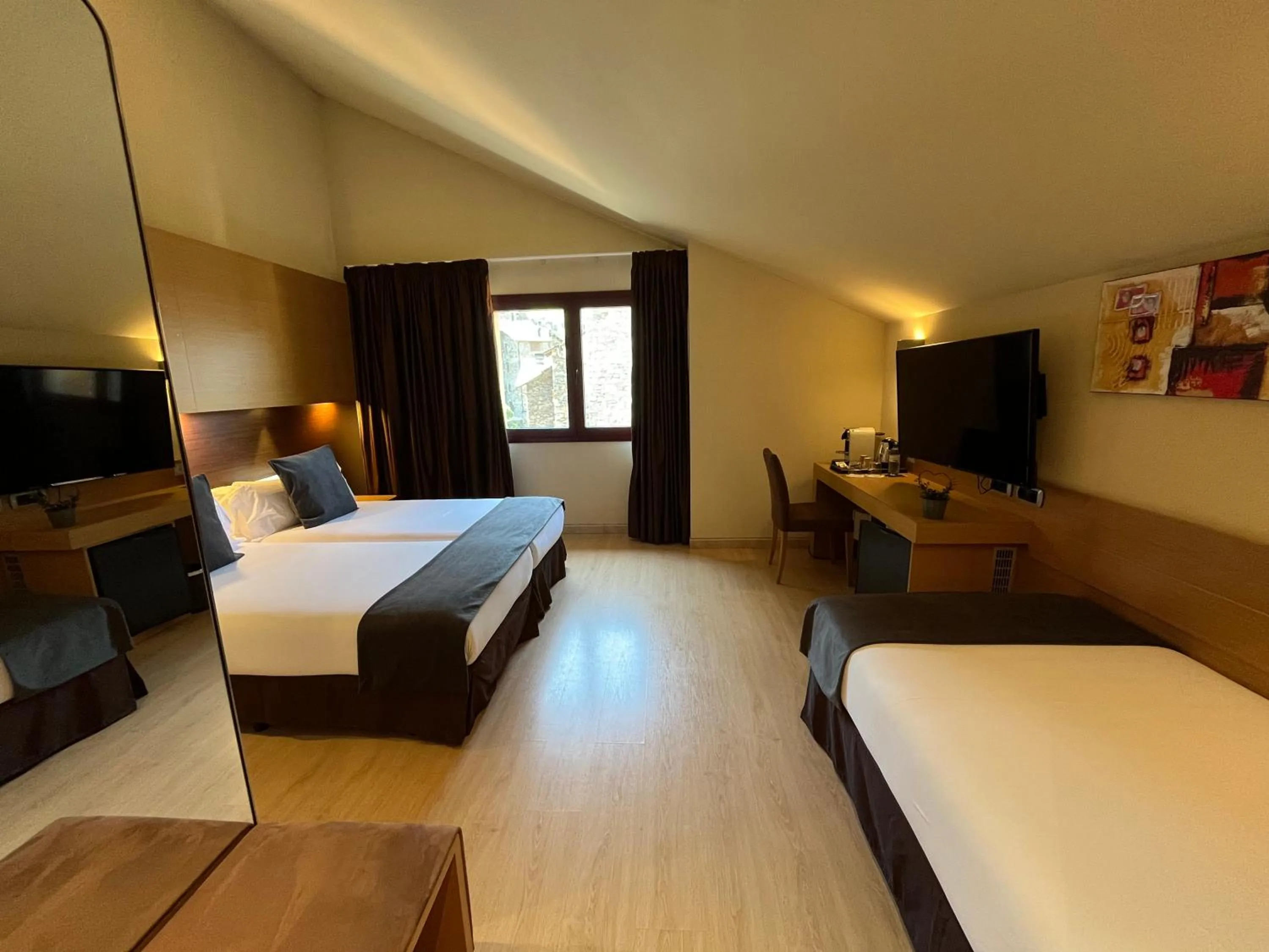 Photo of the whole room, Bed in Wuau! Hotel Galanthus & Spa