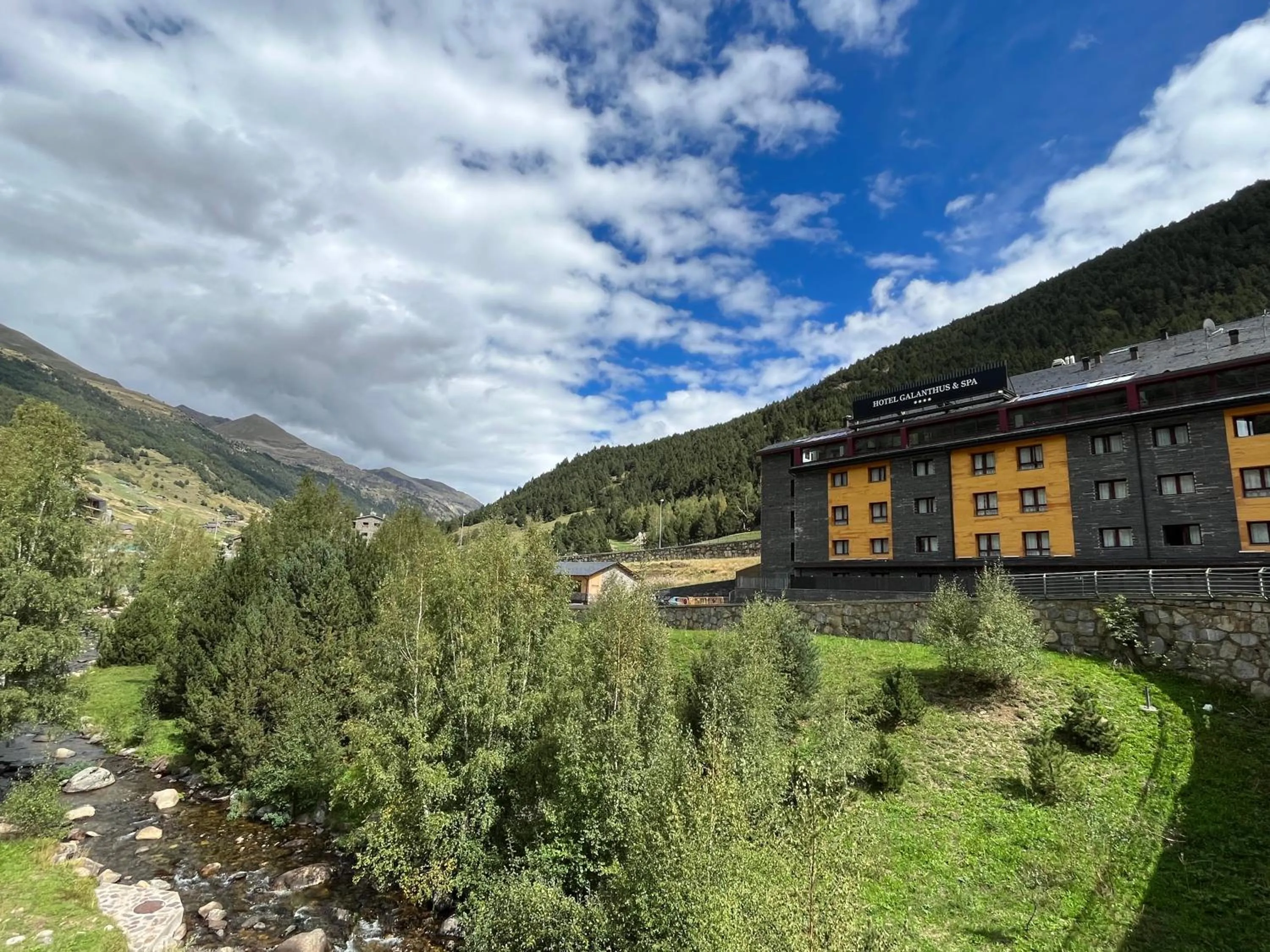 Property building in Wuau! Hotel Galanthus & Spa