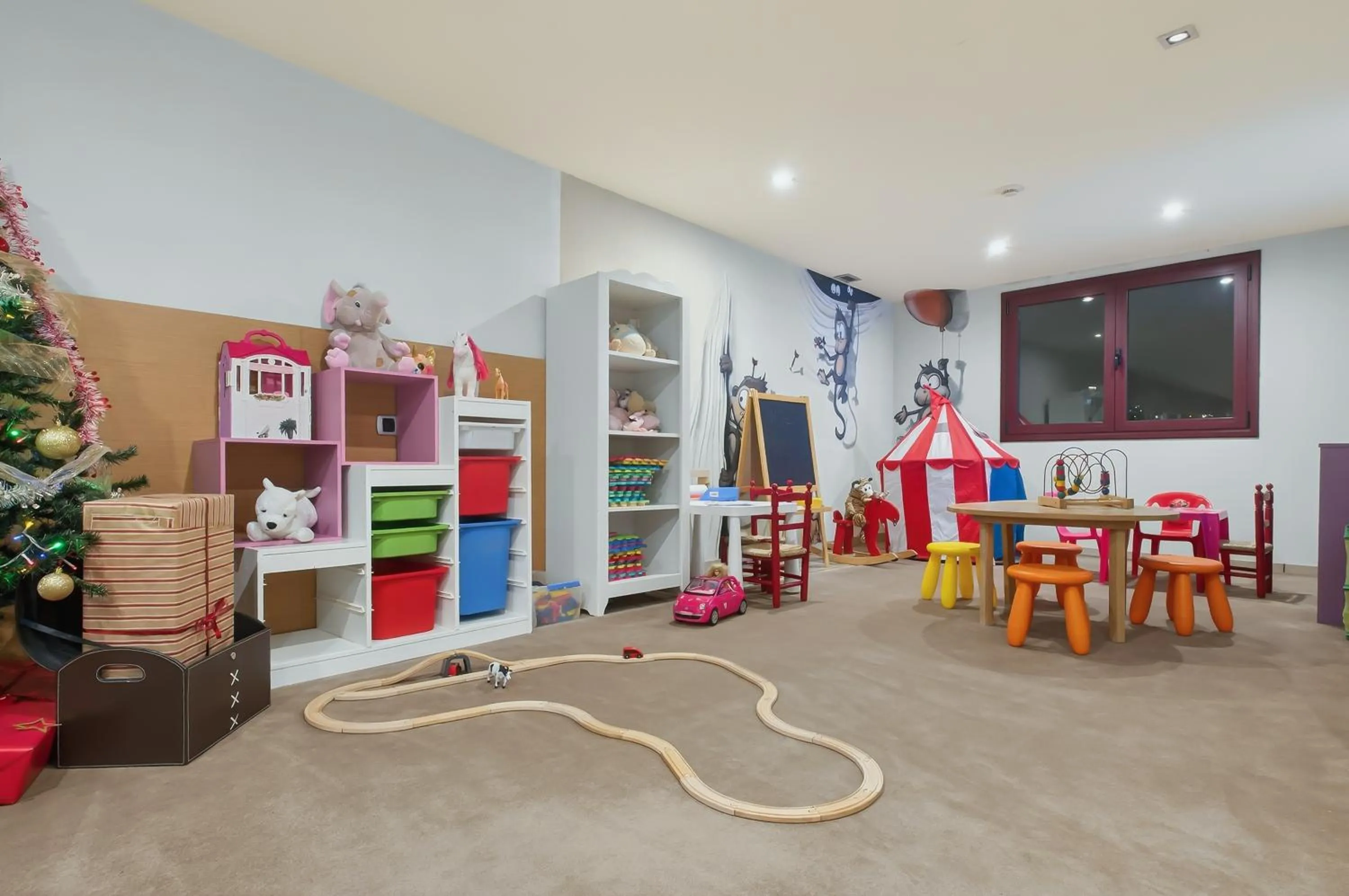 Game Room in Wuau! Hotel Galanthus & Spa