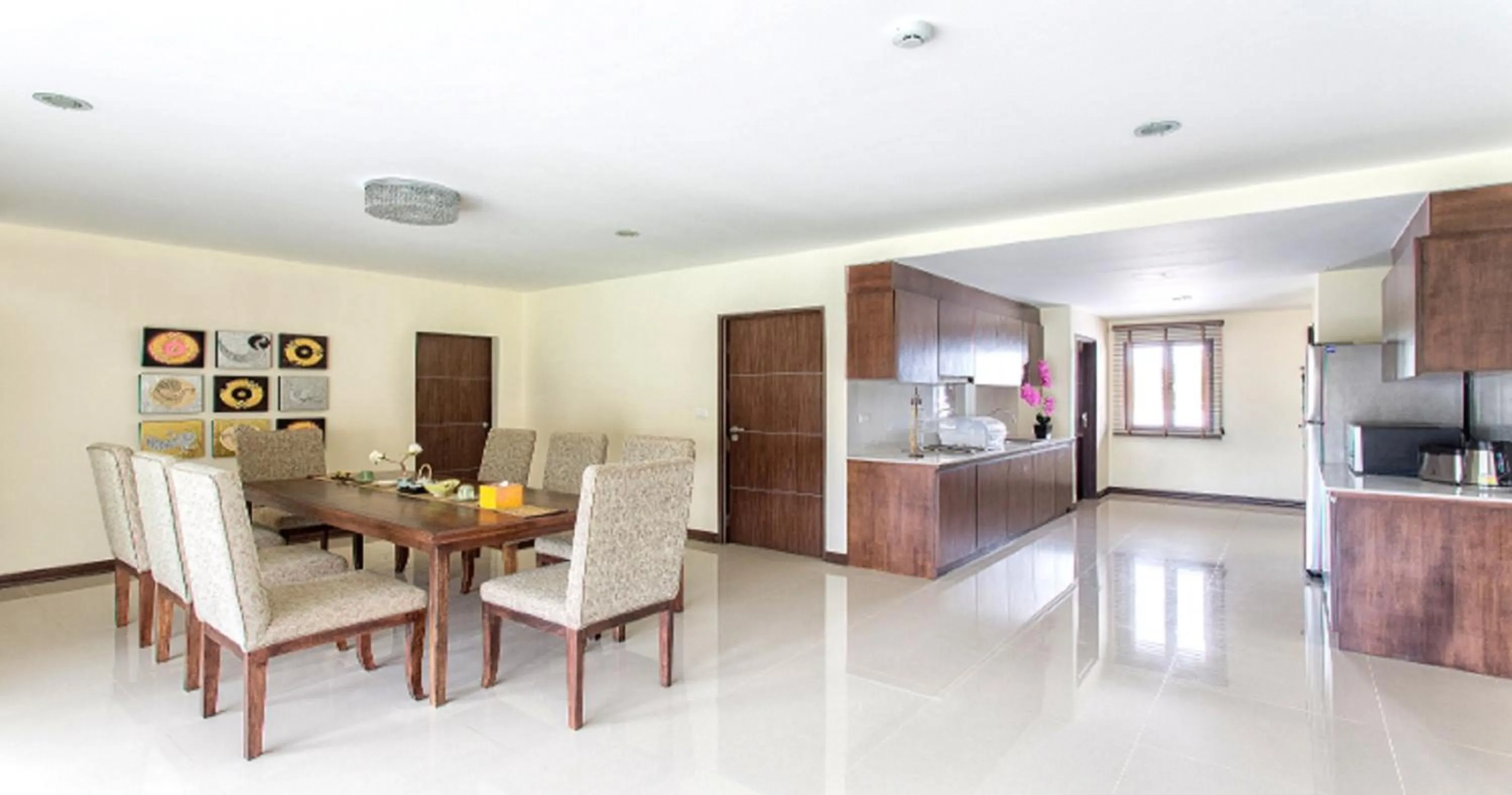 Kitchen or kitchenette in The Lai Thai Luxury Condominiums