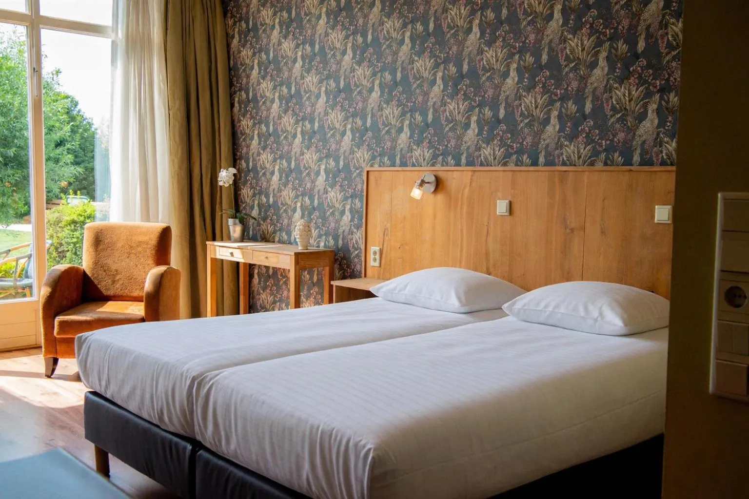 Bed in Hotel Beemster