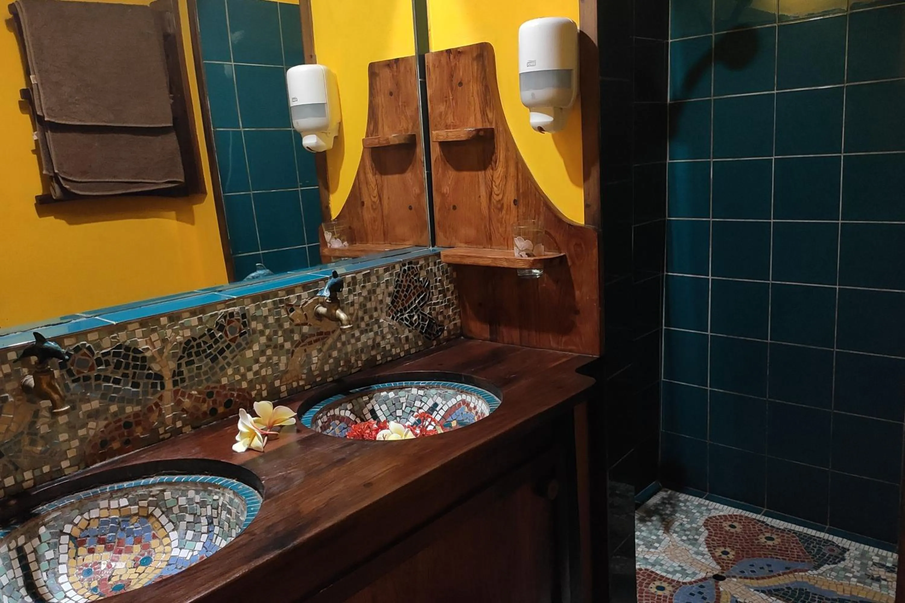 Bathroom in Clair de Lune