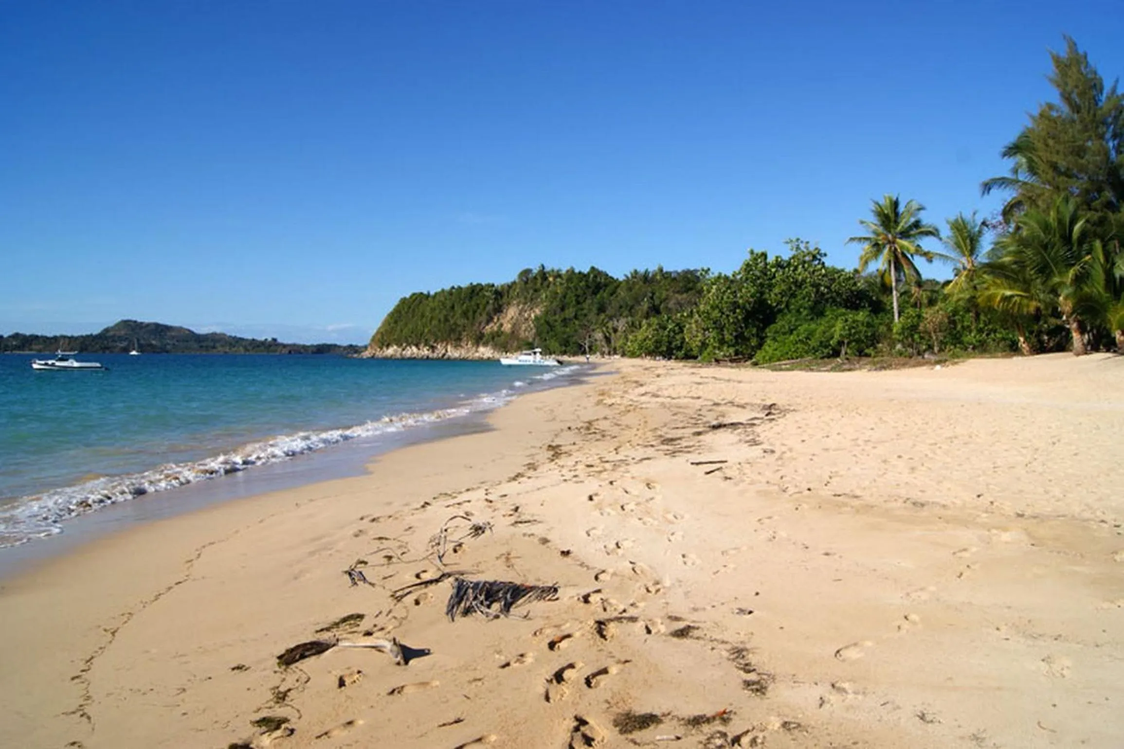 Hiking in Clair de Lune