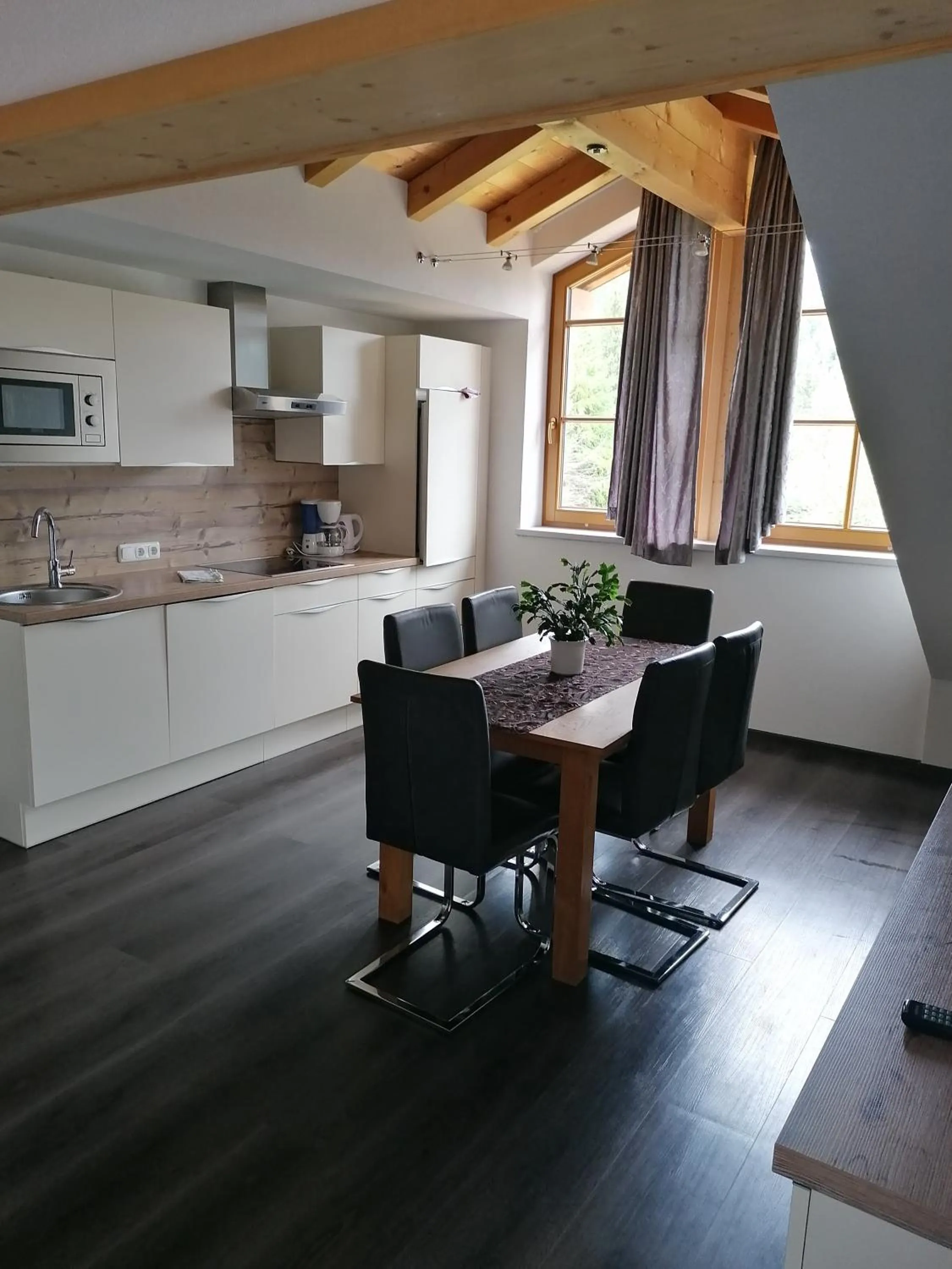 Kitchen or kitchenette in Gästehaus Haag