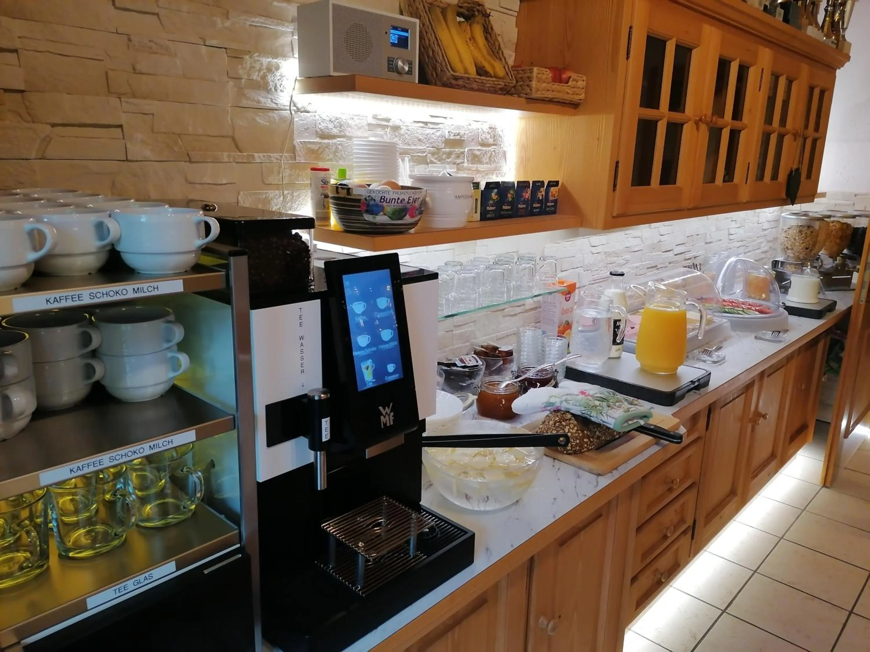 Buffet breakfast in Gästehaus Haag