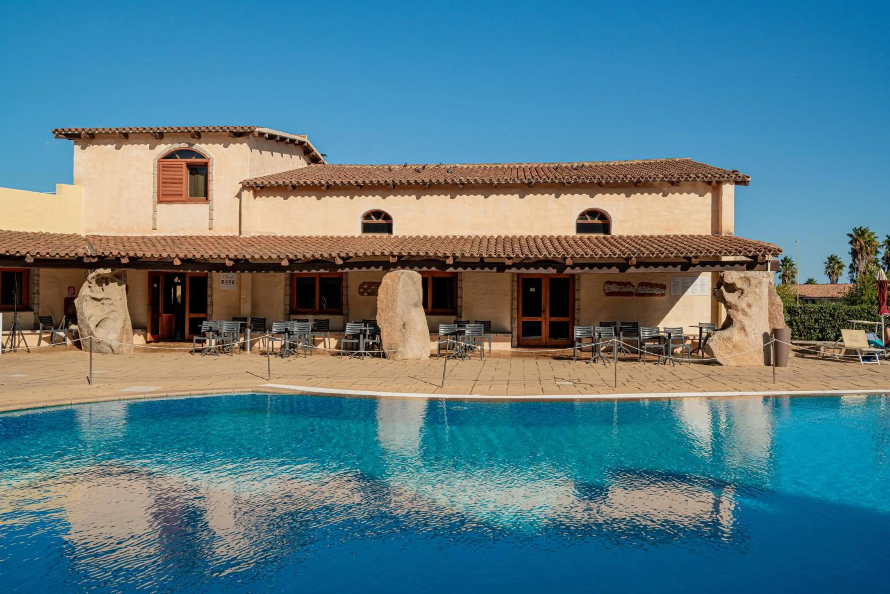 Swimming pool in Club Esse Posada