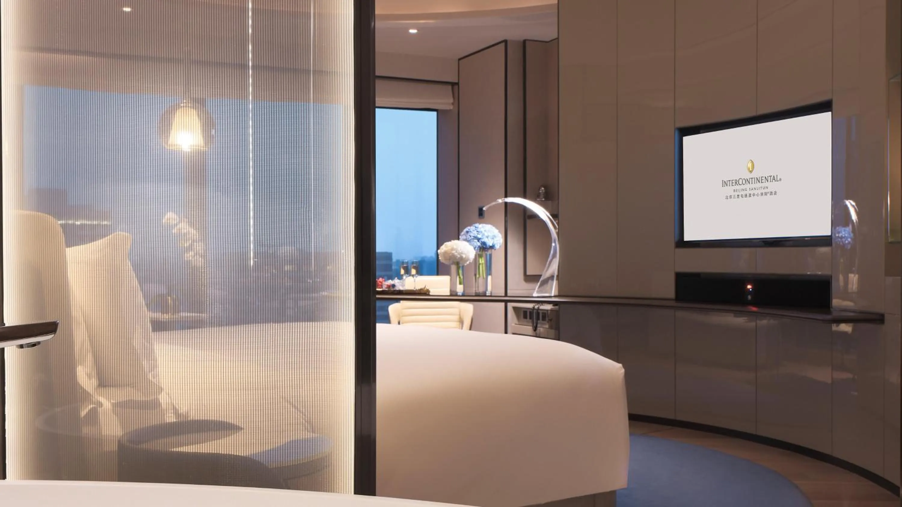 Photo of the whole room, Bed in InterContinental Beijing Sanlitun by IHG