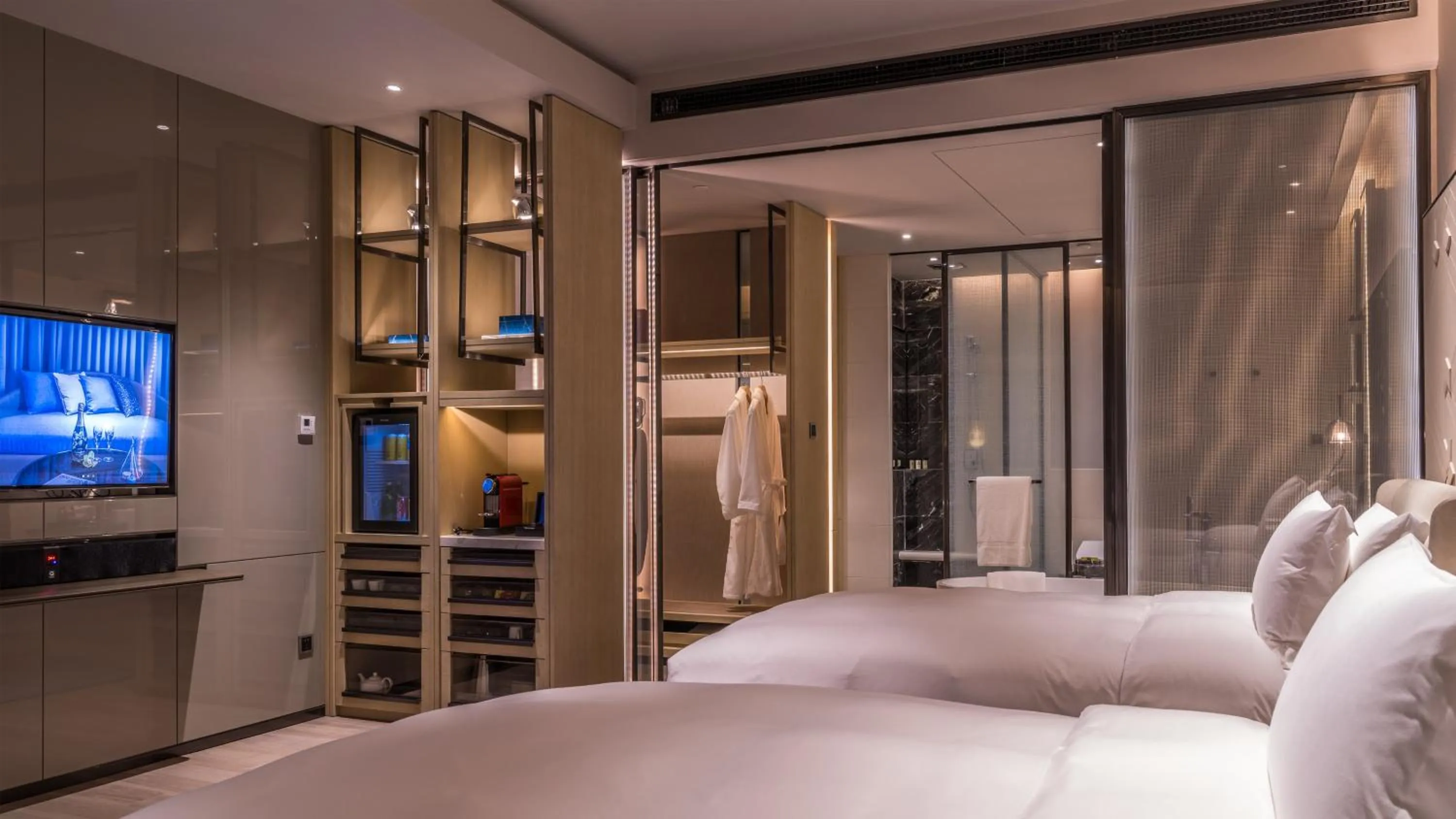 Photo of the whole room, Bed in InterContinental Beijing Sanlitun by IHG