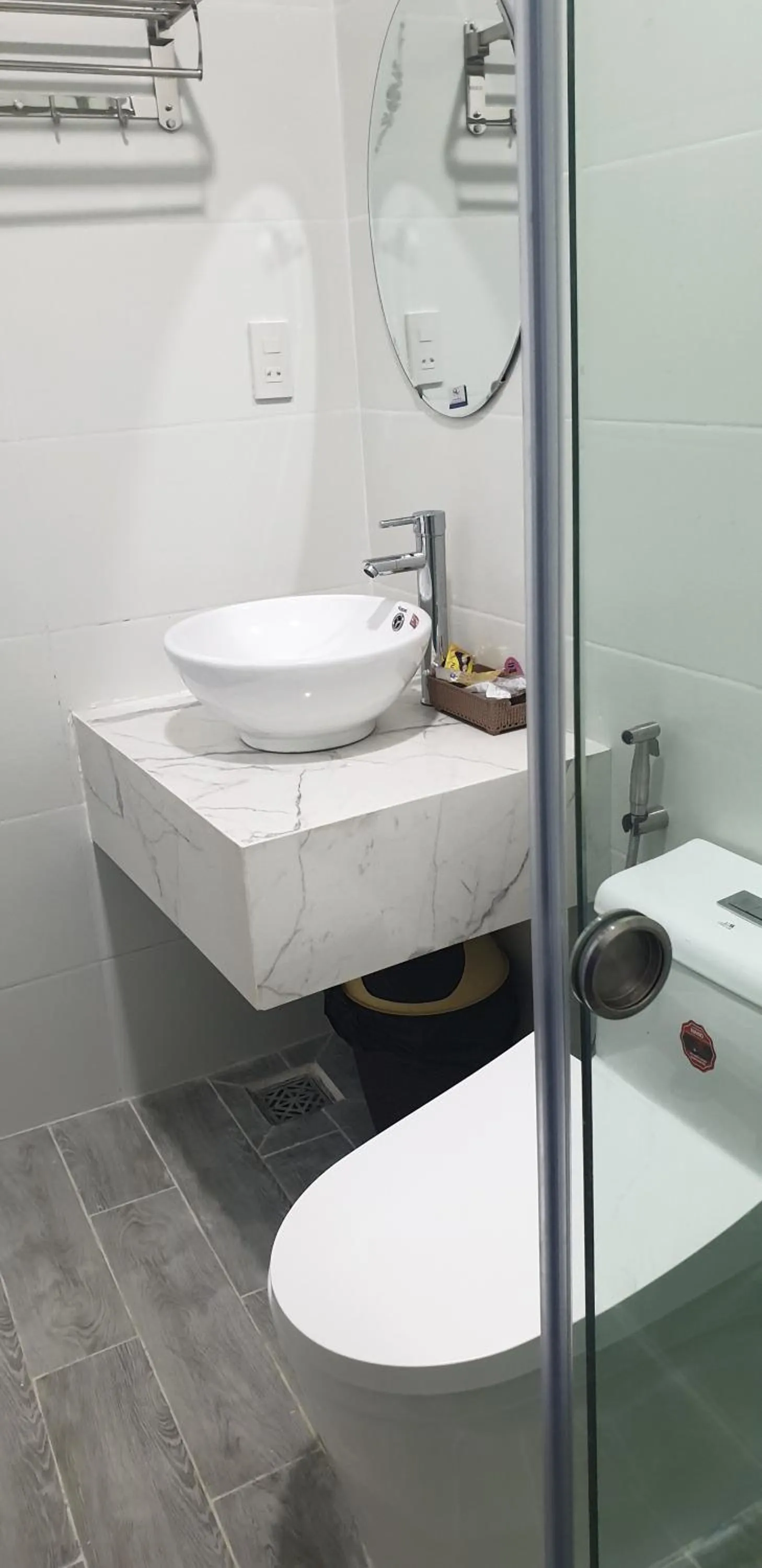 Toilet in Like Family Hotel