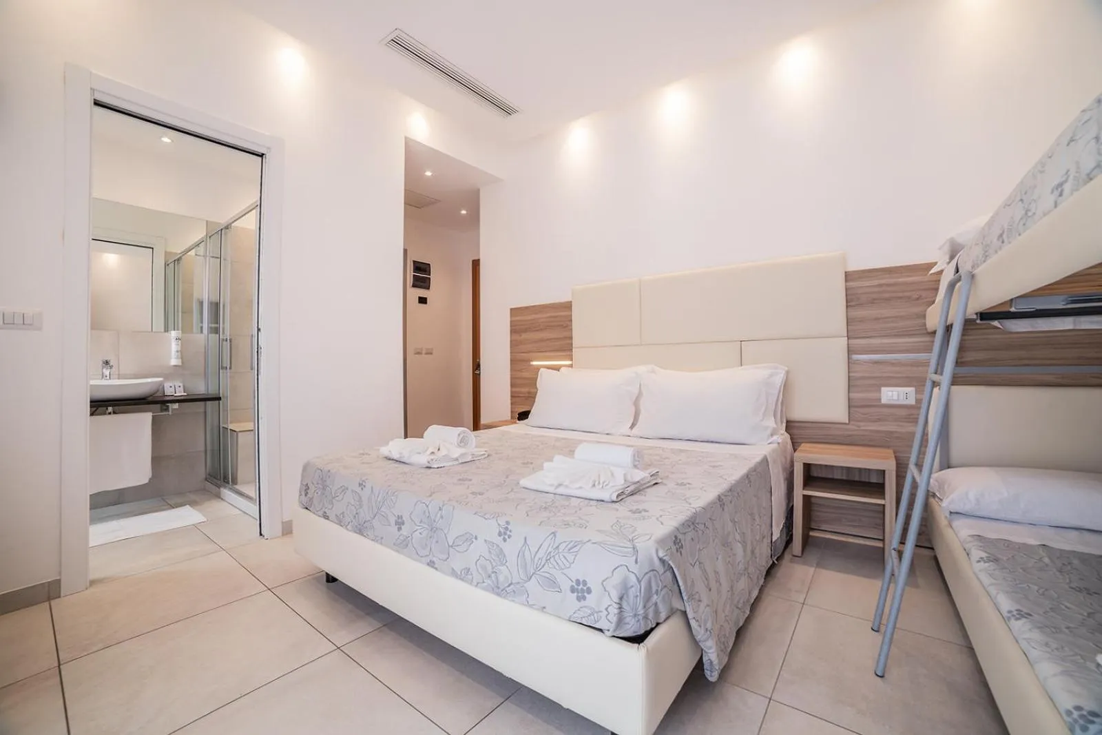 Bed in Hotel Ambasciatori