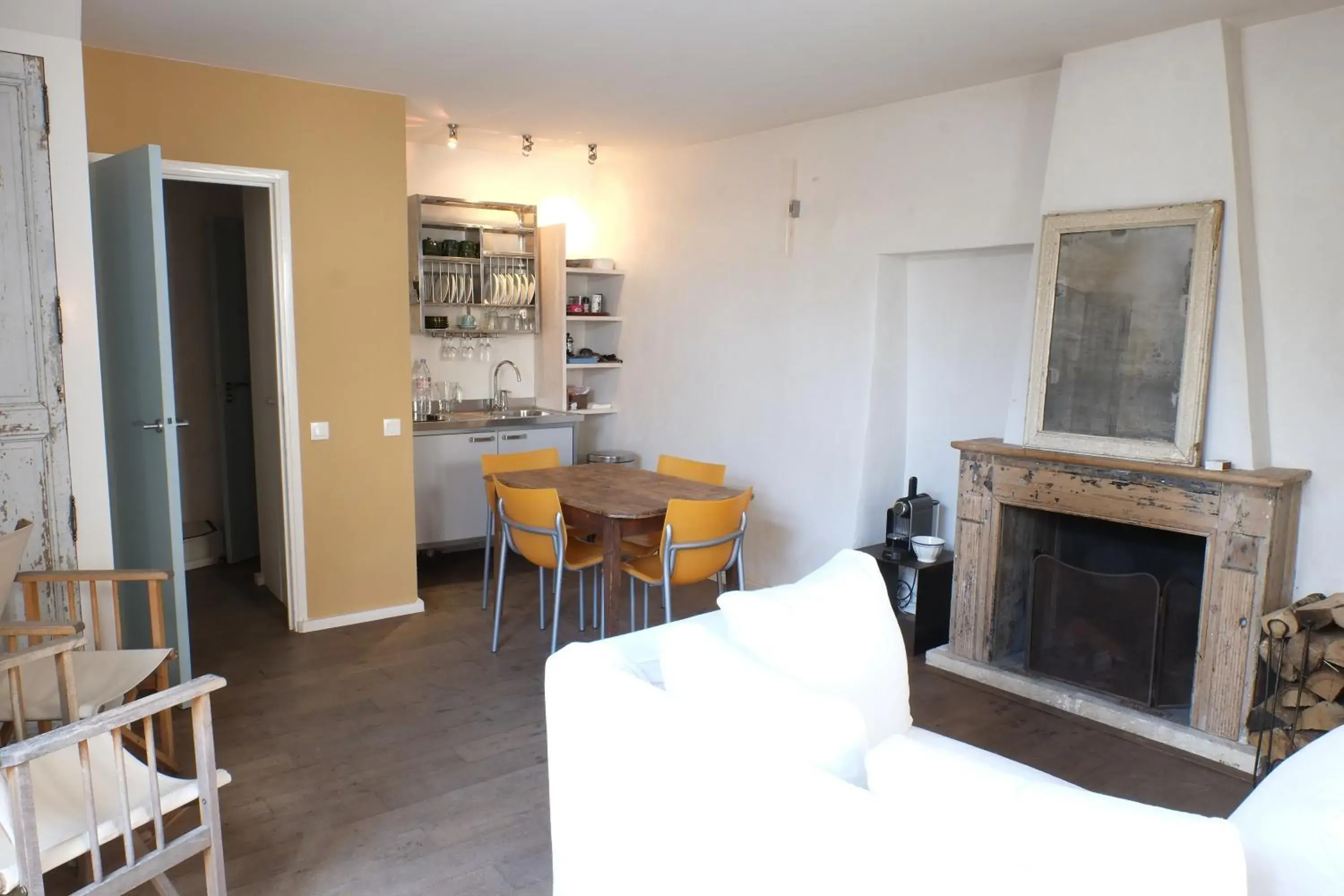 Two-Bedroom House in Hôtel Le Sénéchal Two-Bedroom House in Hôtel Le Sénéchal