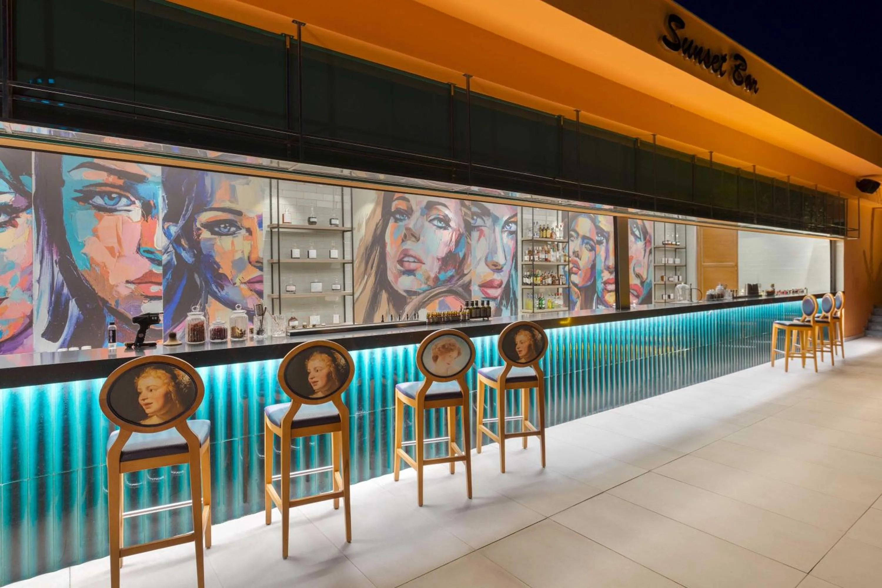 Lounge or bar in Kirman Belazur Resort & Spa