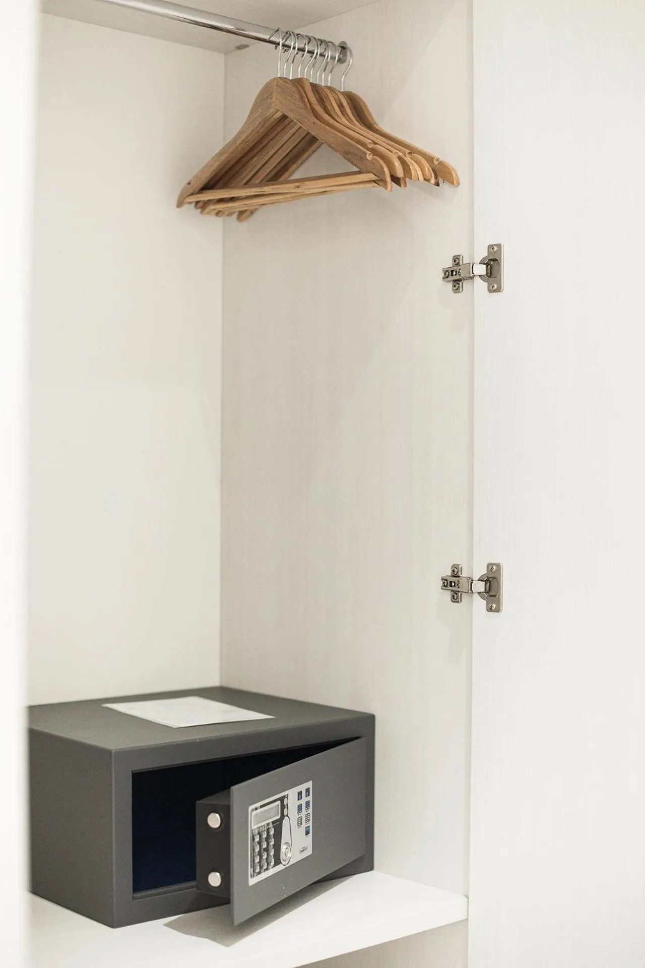 safe in Vaticano Luxury Guest House