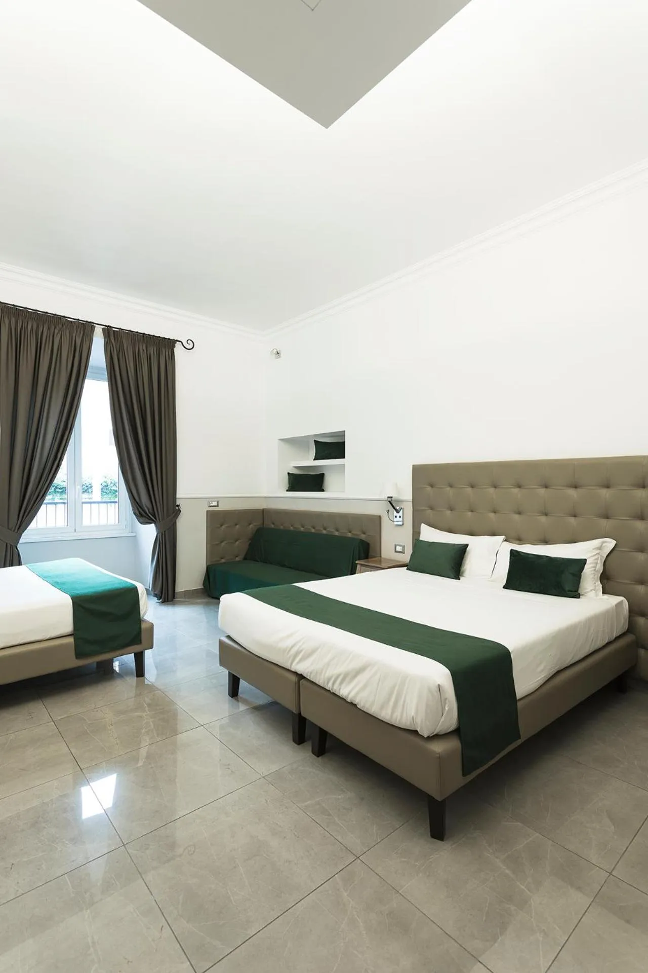 Bed in Vaticano Luxury Guest House