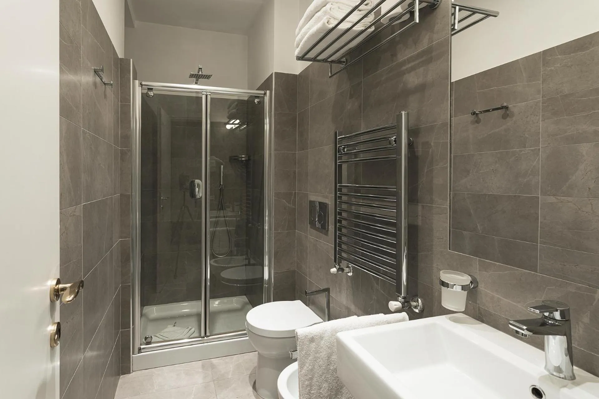 Bathroom in Vaticano Luxury Guest House