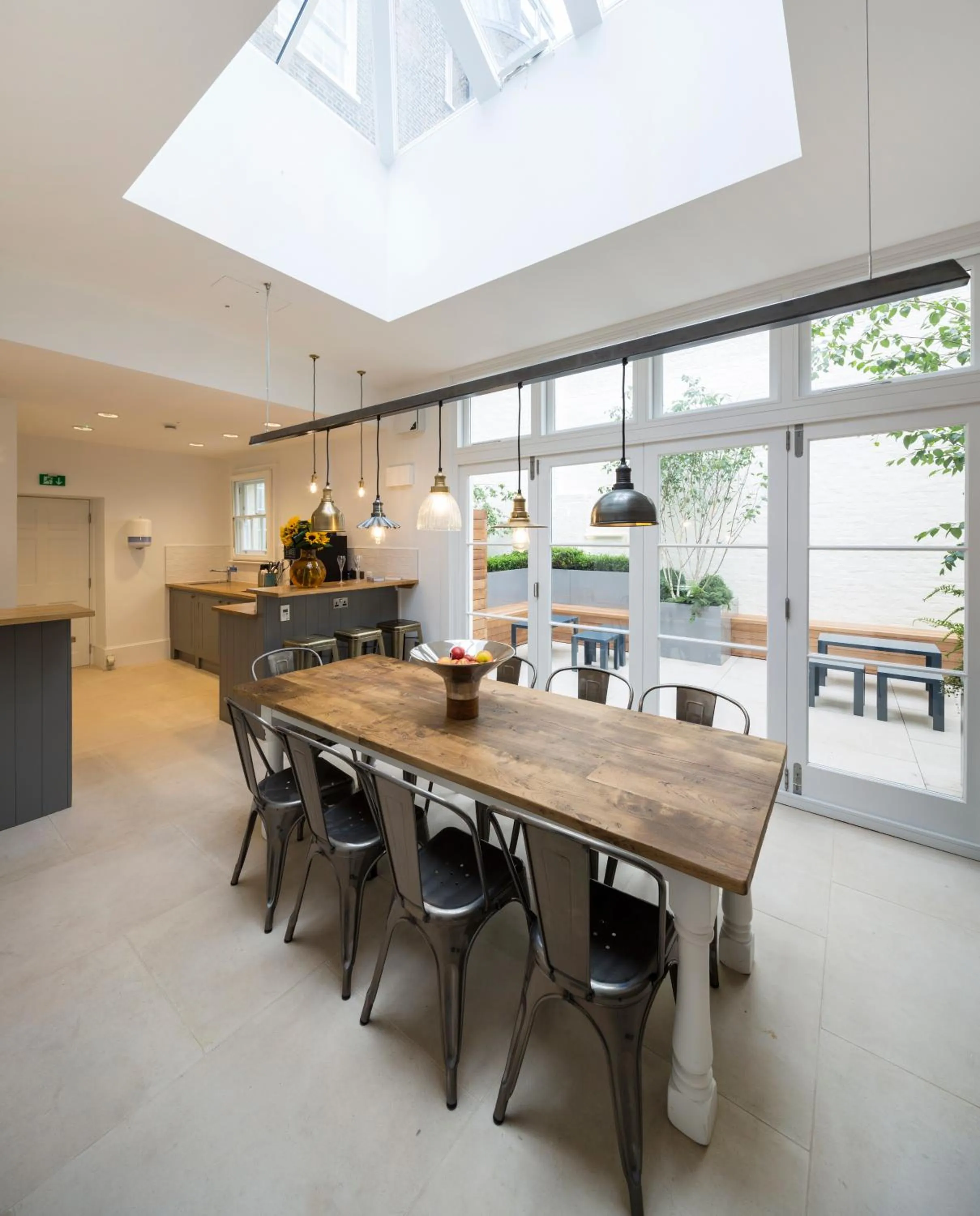 Dining area in The Z Hotel Gloucester Place