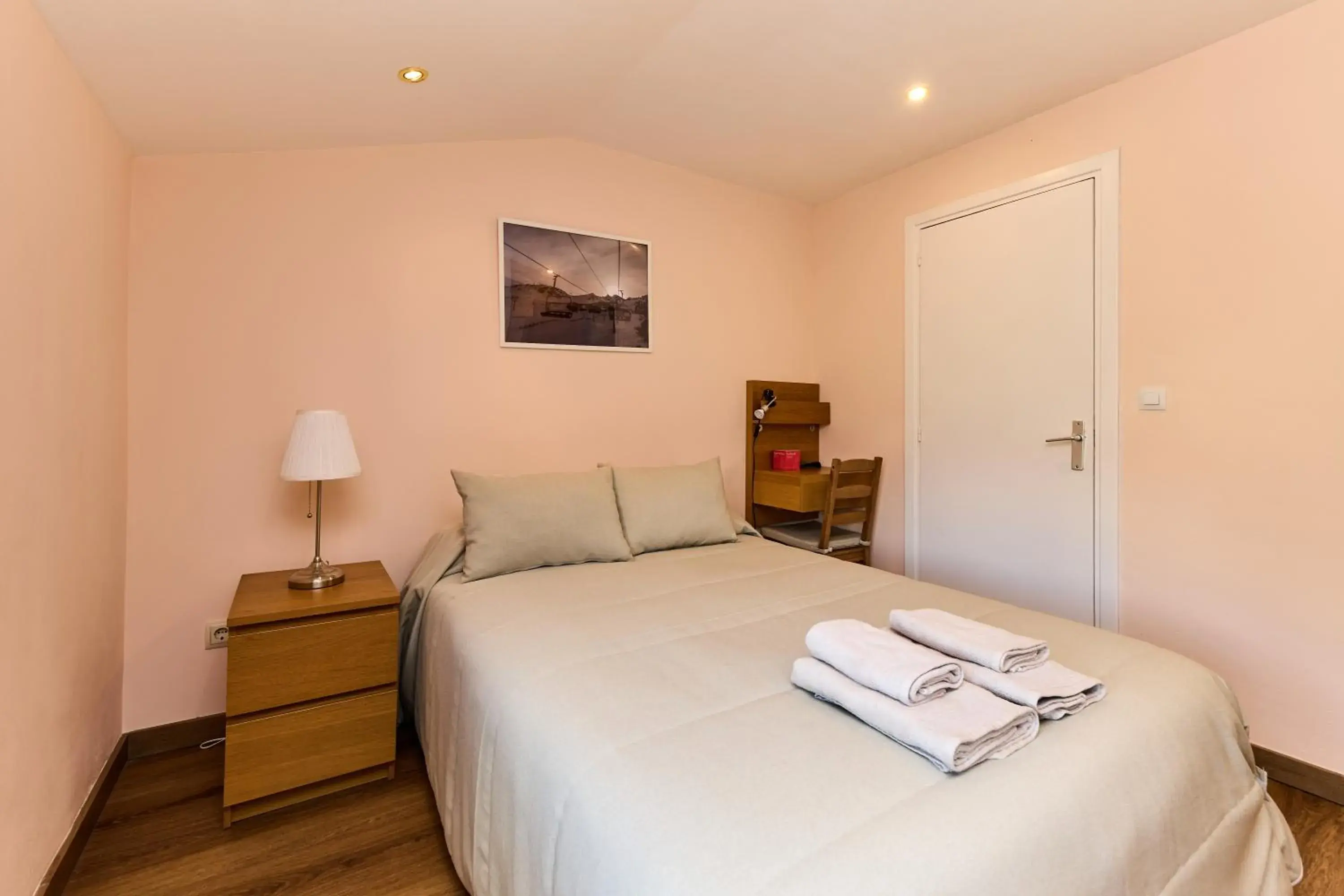 Double Room in Hotel Peretol Double Room in Hotel Peretol