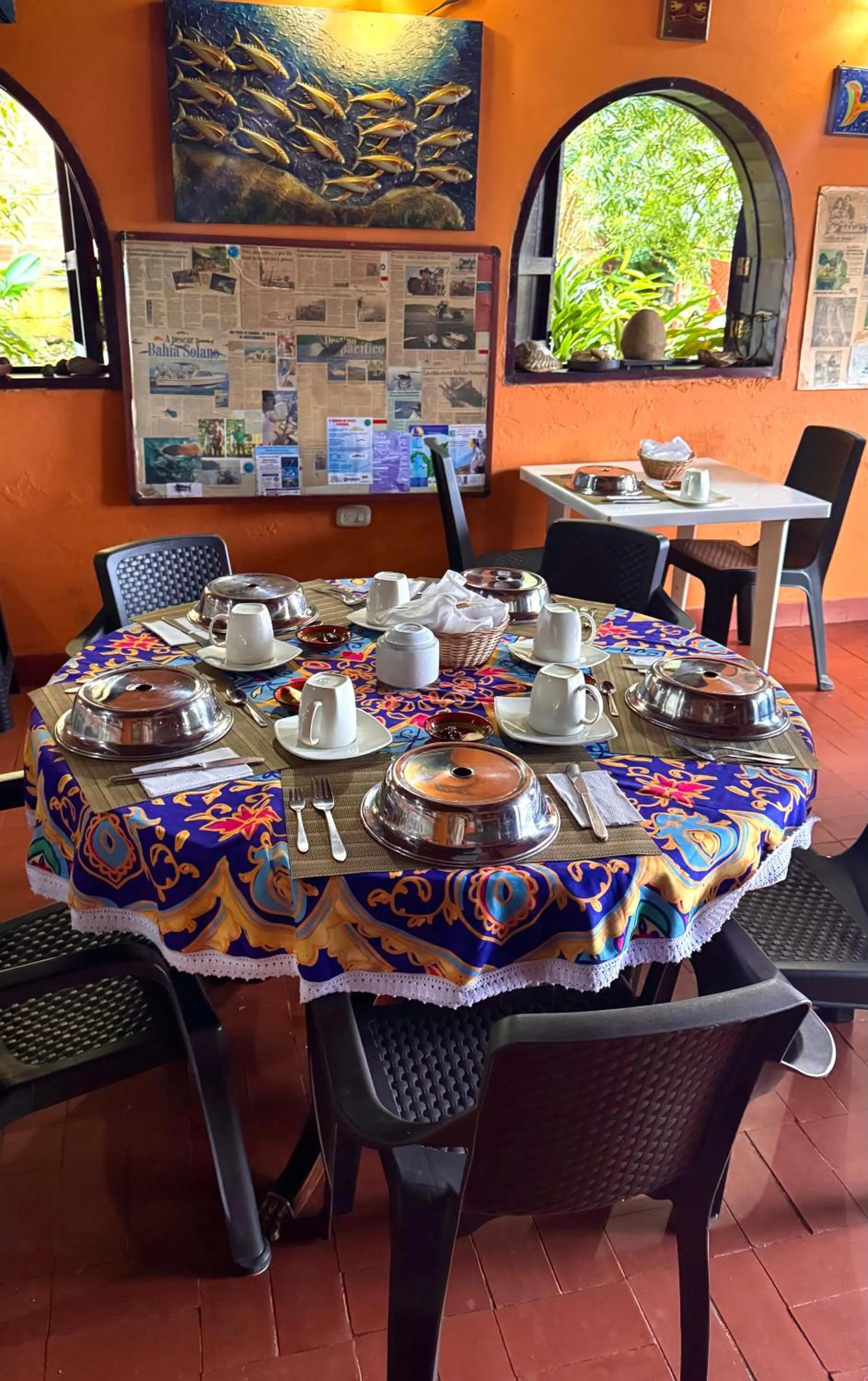 Restaurant/places to eat in Posada Turística Rocas De Cabo Marzo