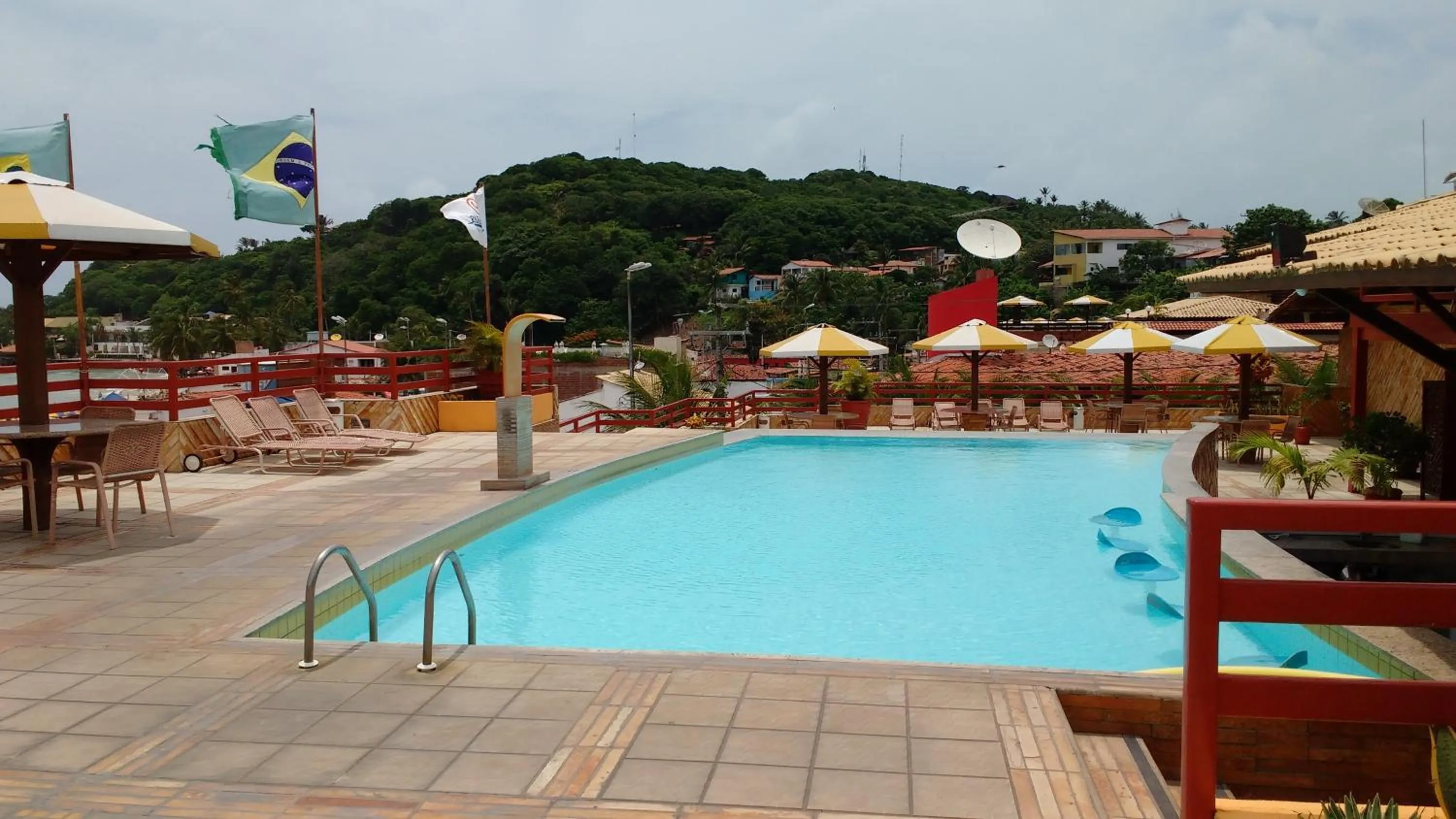 Swimming pool in Pipa's Bay Apartamentos