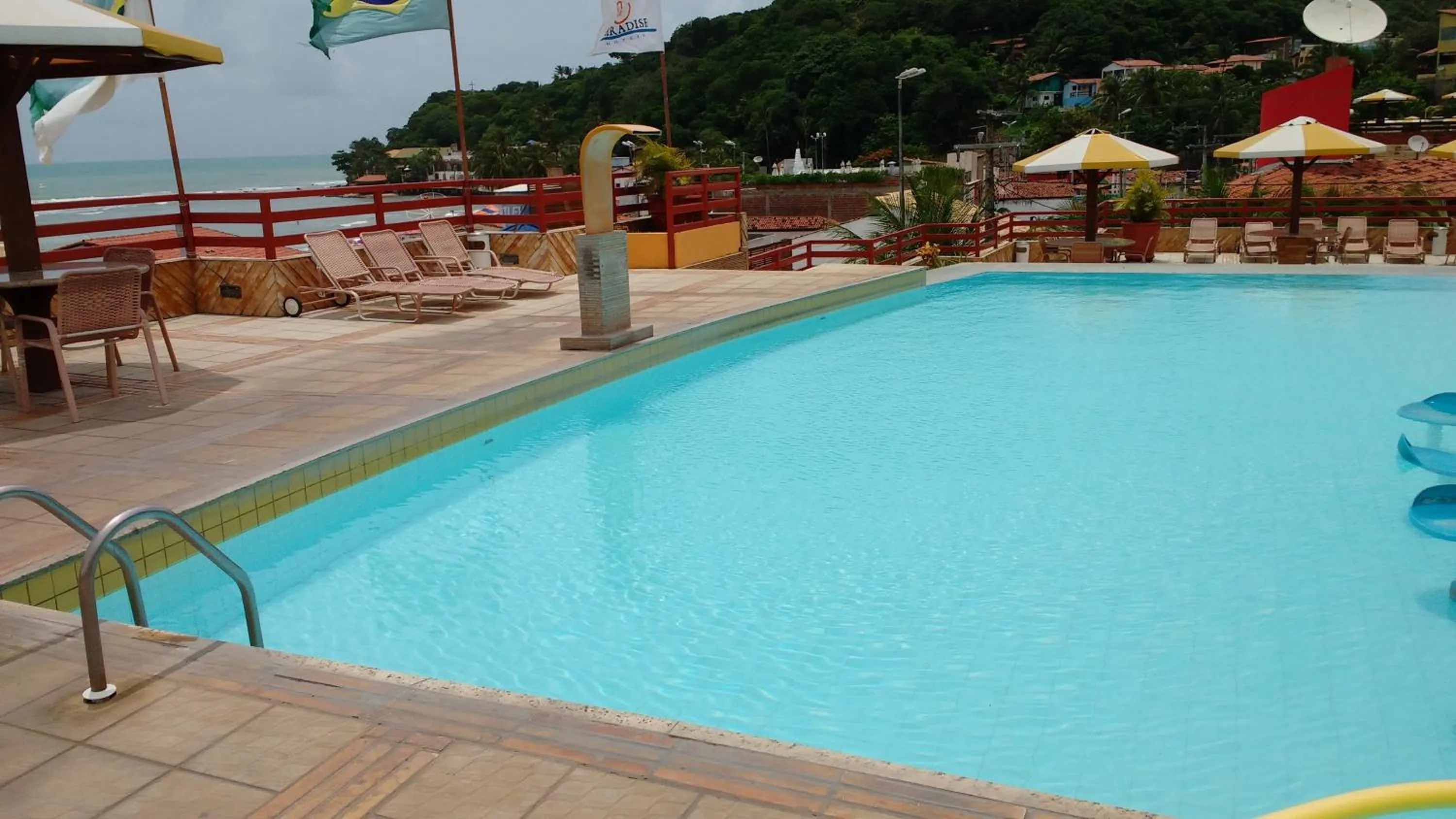 Swimming pool in Pipa's Bay Apartamentos