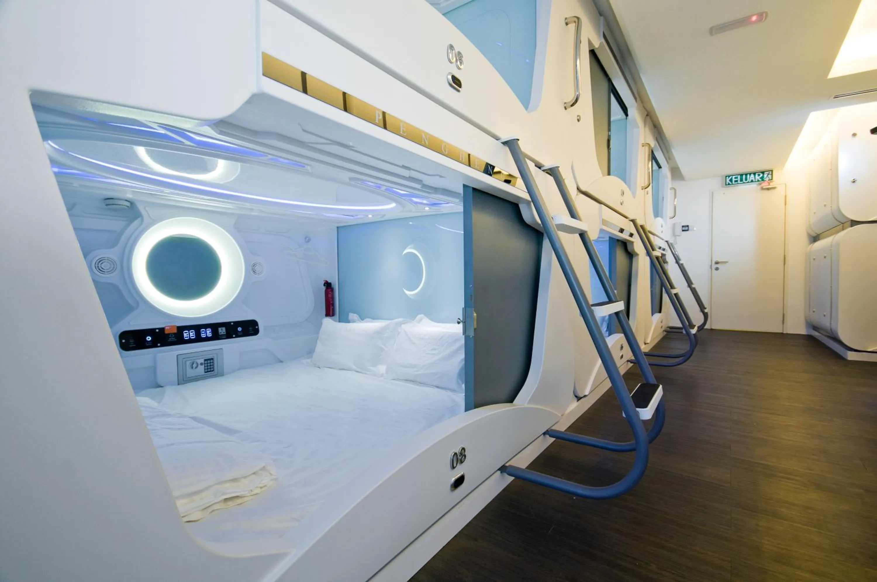 bunk bed in M Qube Hotel