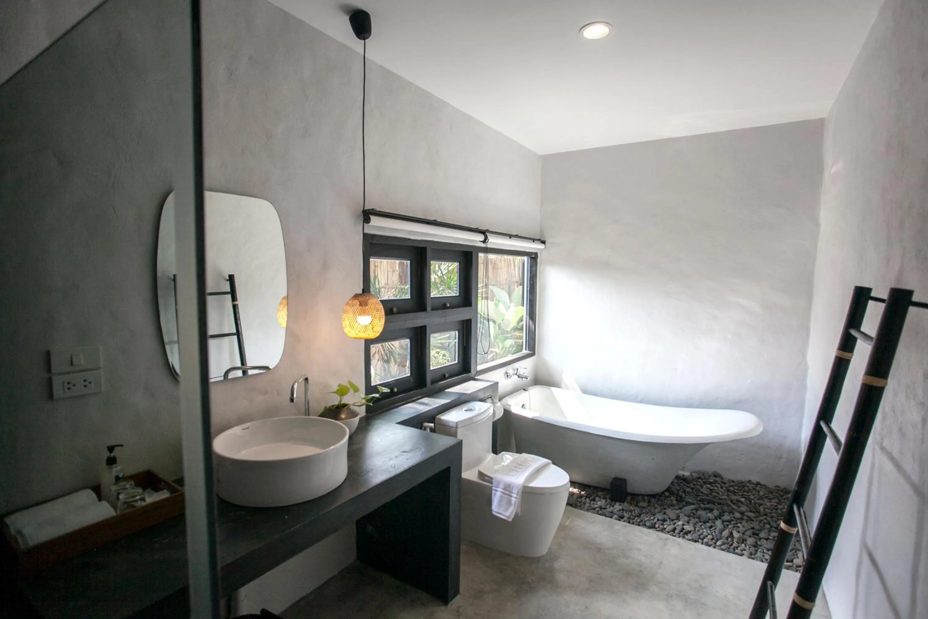 Bathroom, Bed in Chotana Villa Hotel Chiang Mai