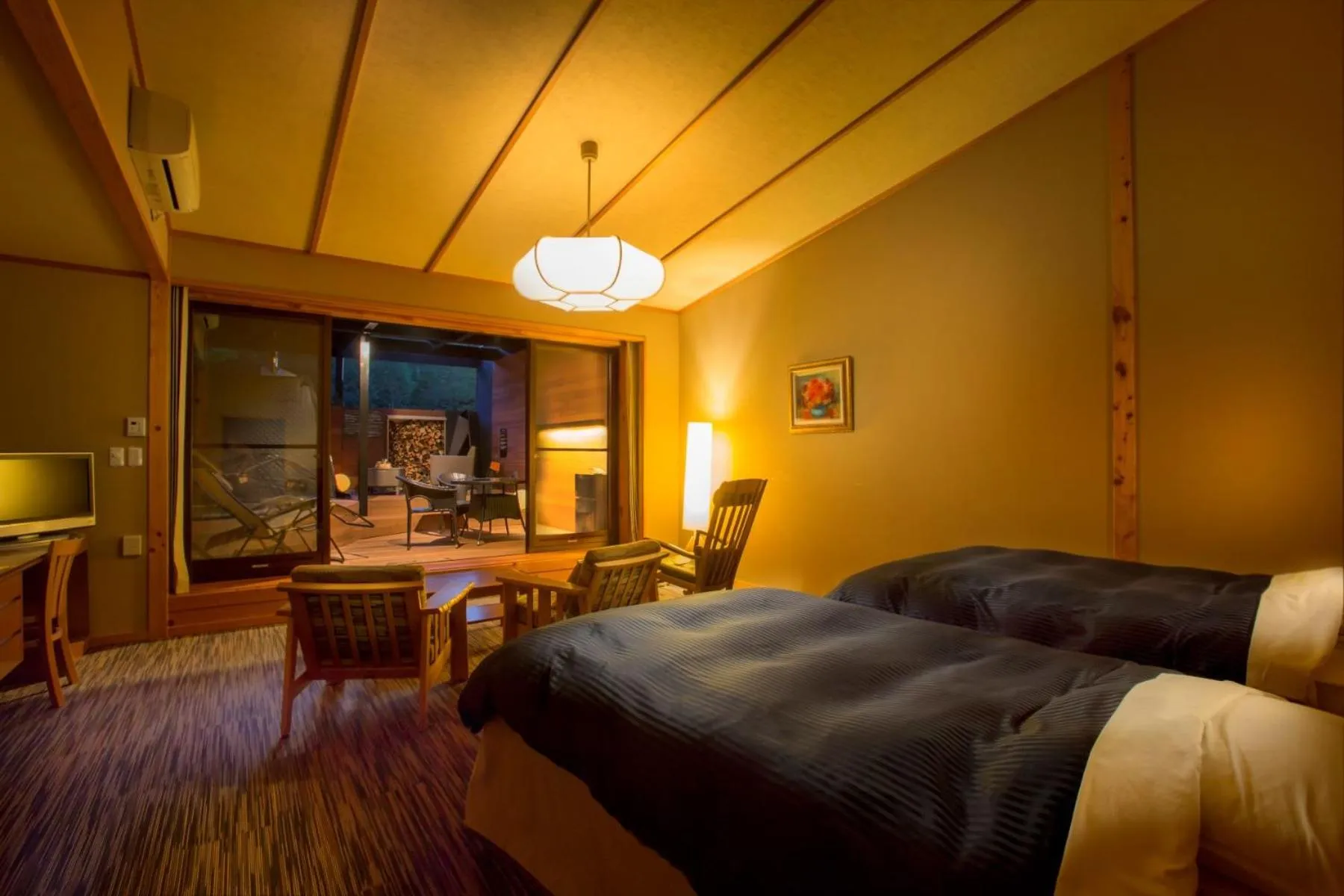 Tsutaya Tokinoyado Kazari