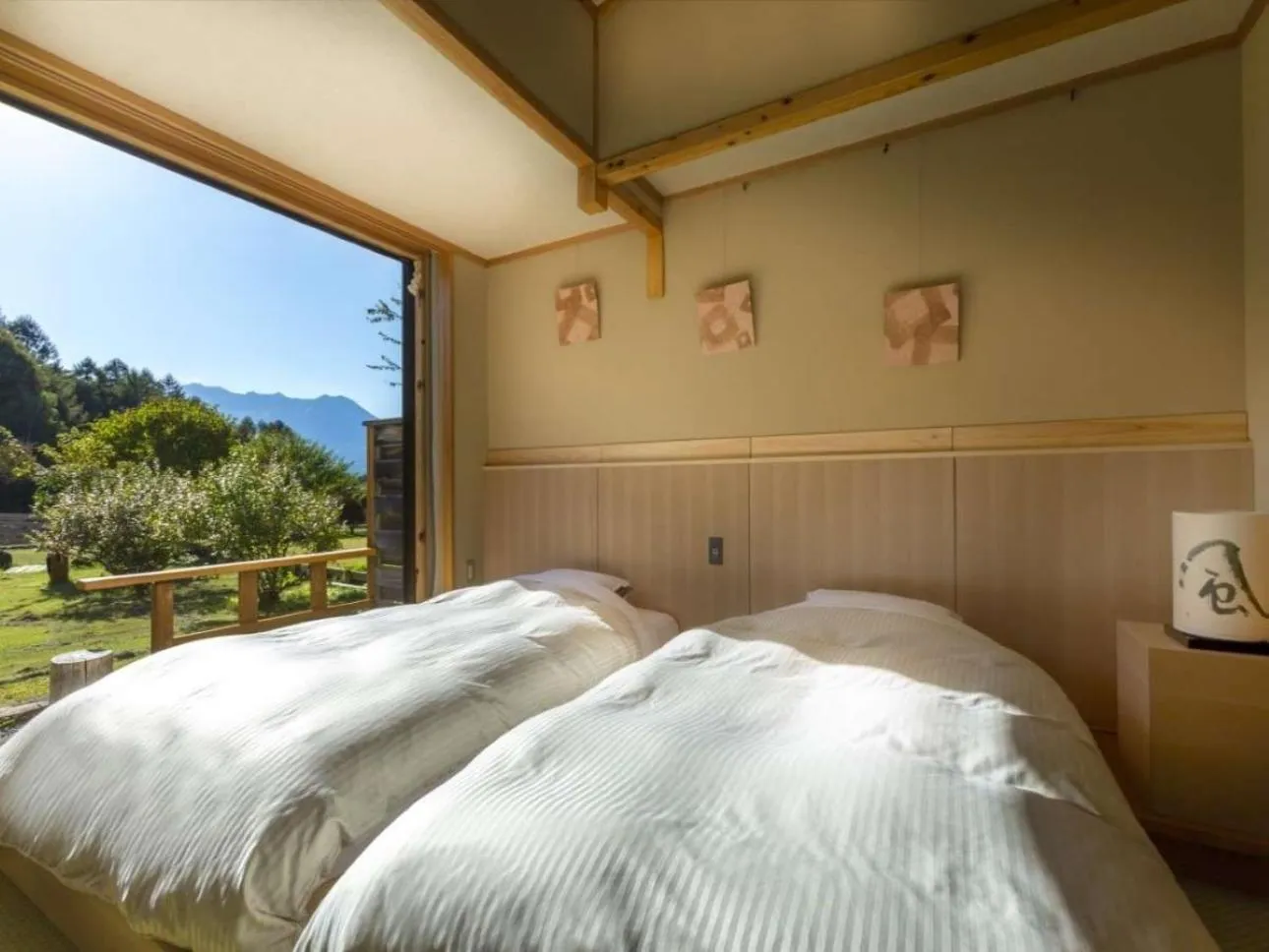 Bed in Tsutaya Tokinoyado Kazari