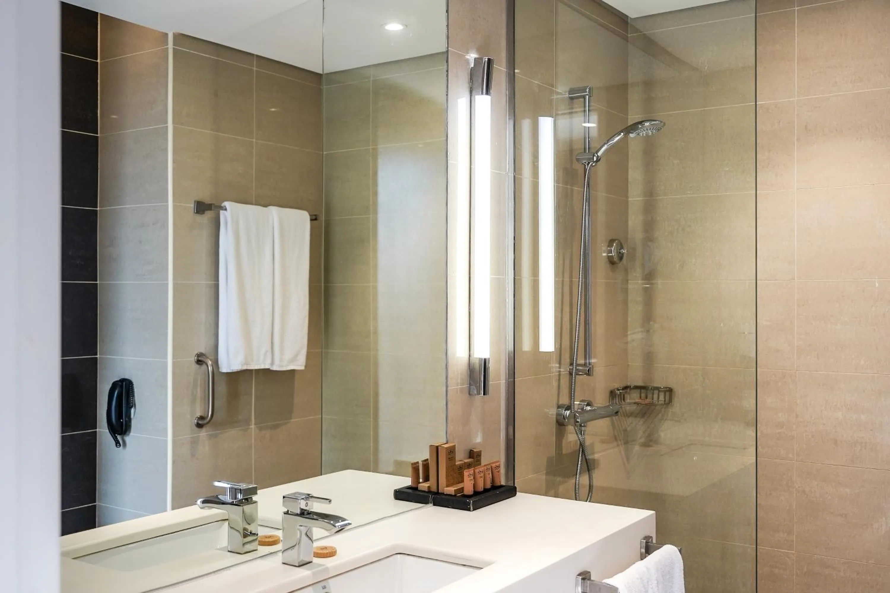 Toilet in Awfad Hotel