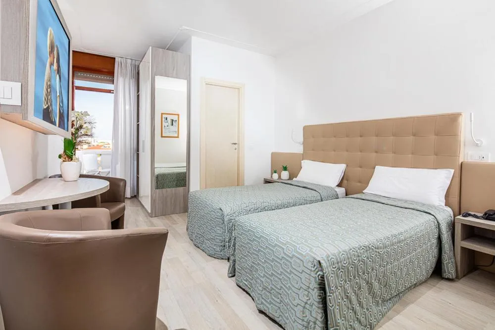 Bedroom, Bed in Hotel Palma de Majorca