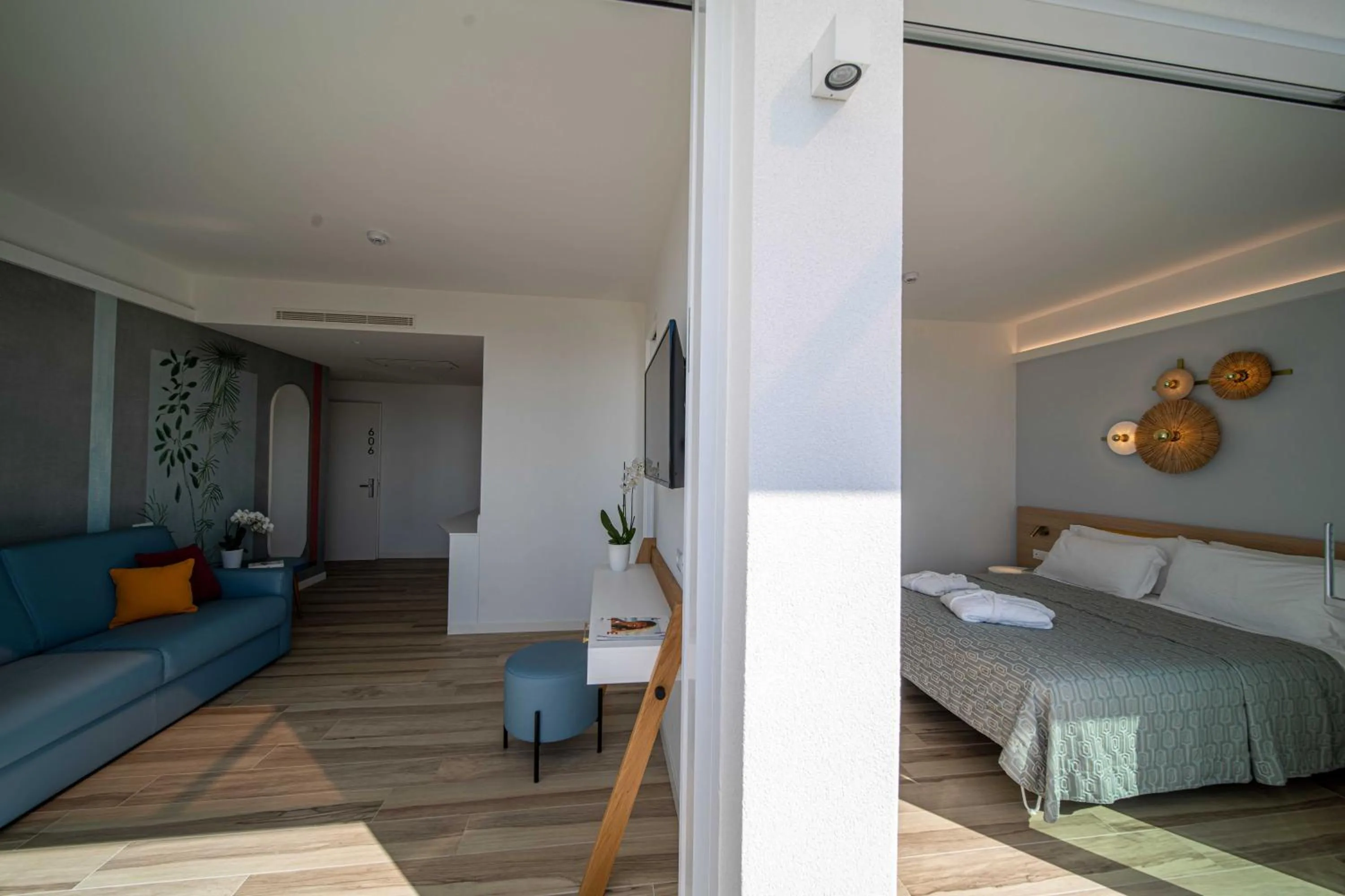 Bedroom, Bed in Hotel Palma de Majorca