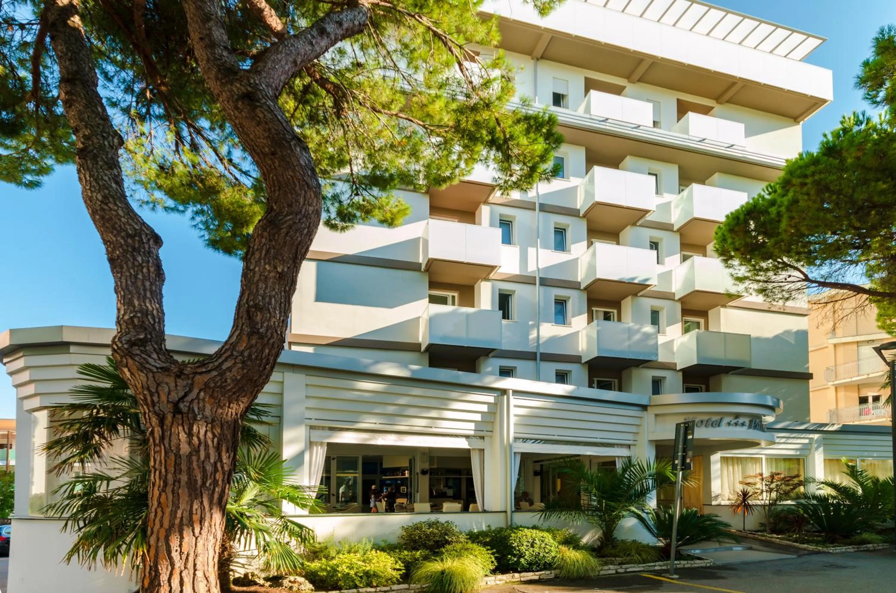 Property building in Hotel Palma de Majorca