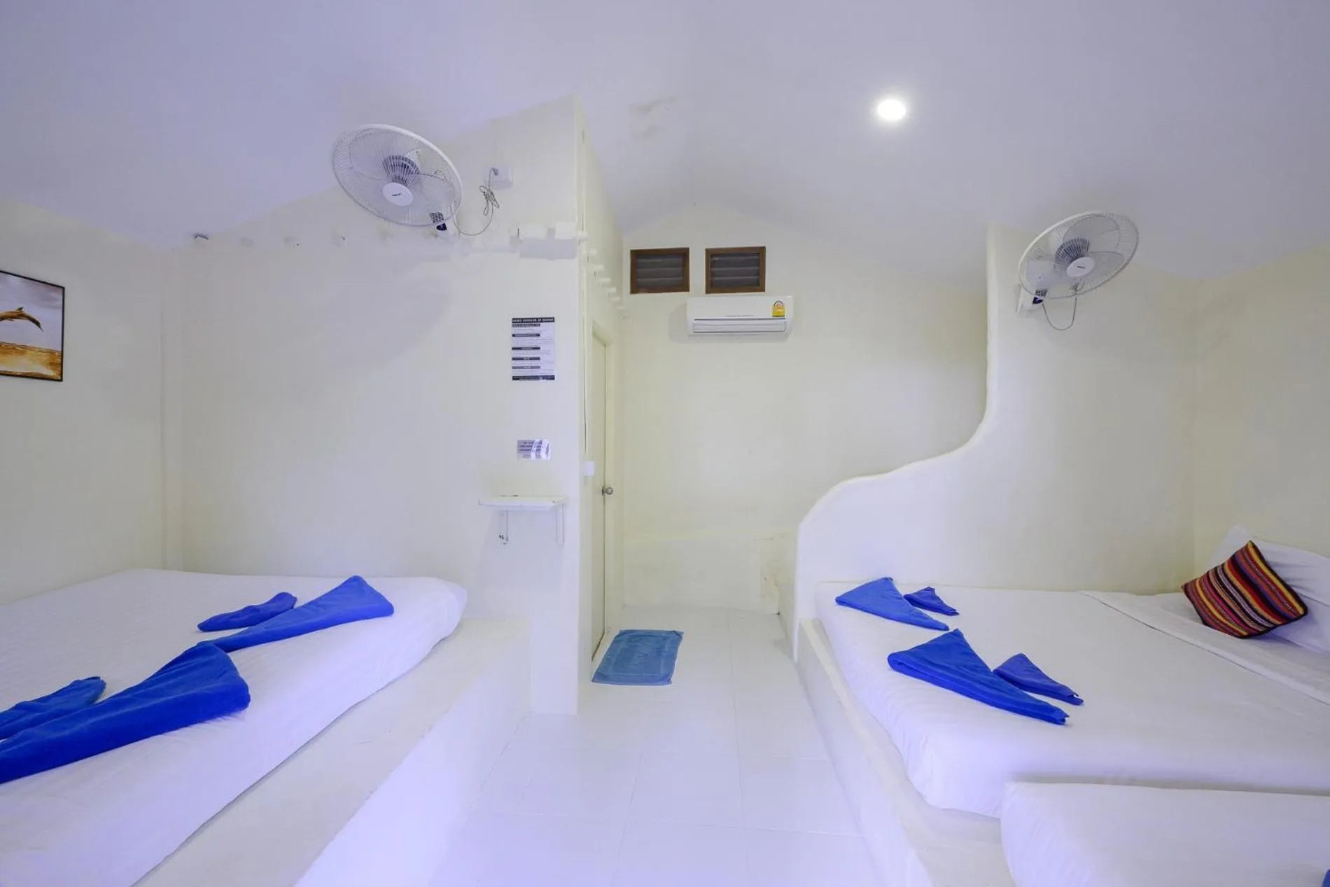 Property building, Bed in Bubble Bungalow