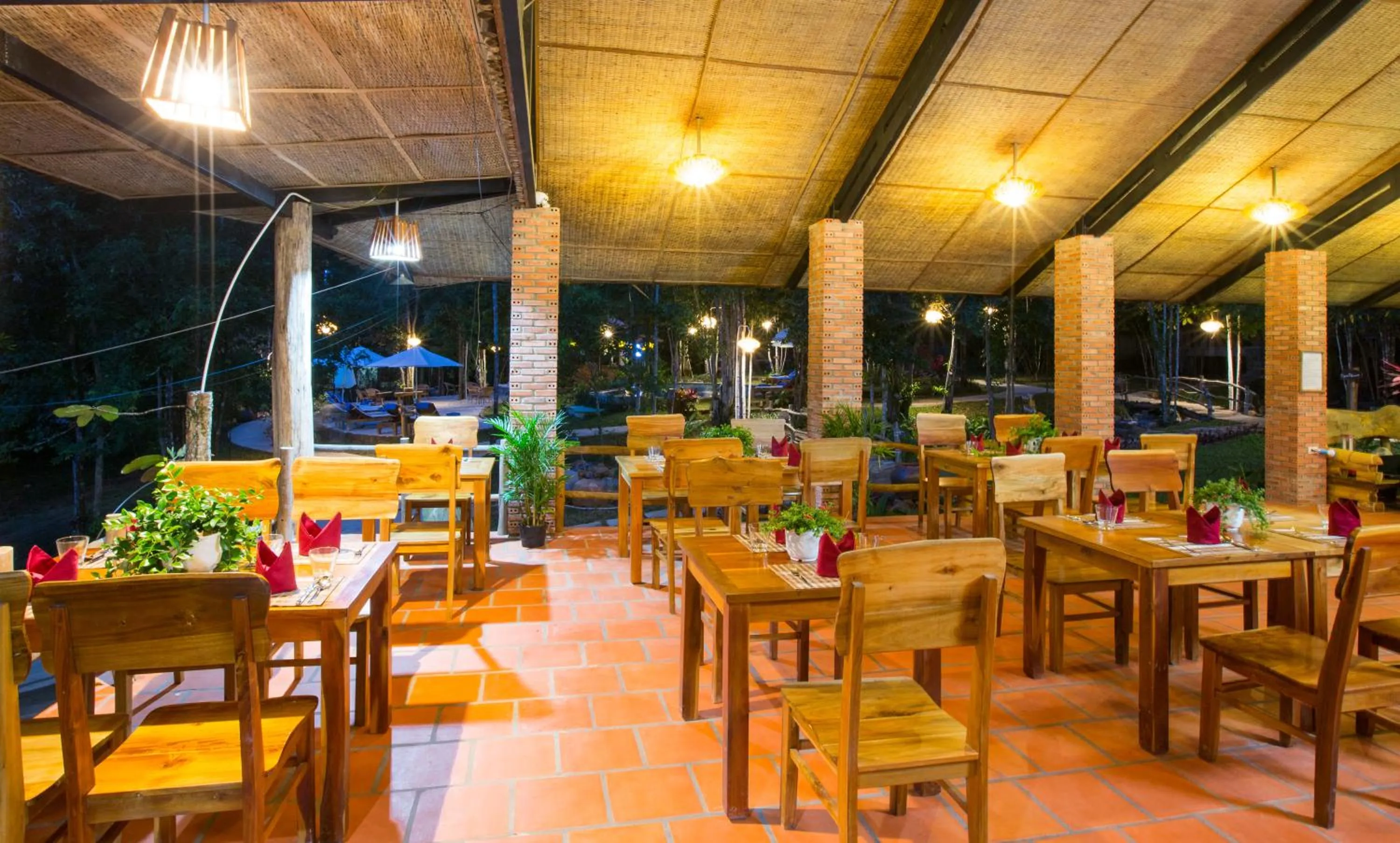 Restaurant/places to eat in Valley Village Phu Quoc