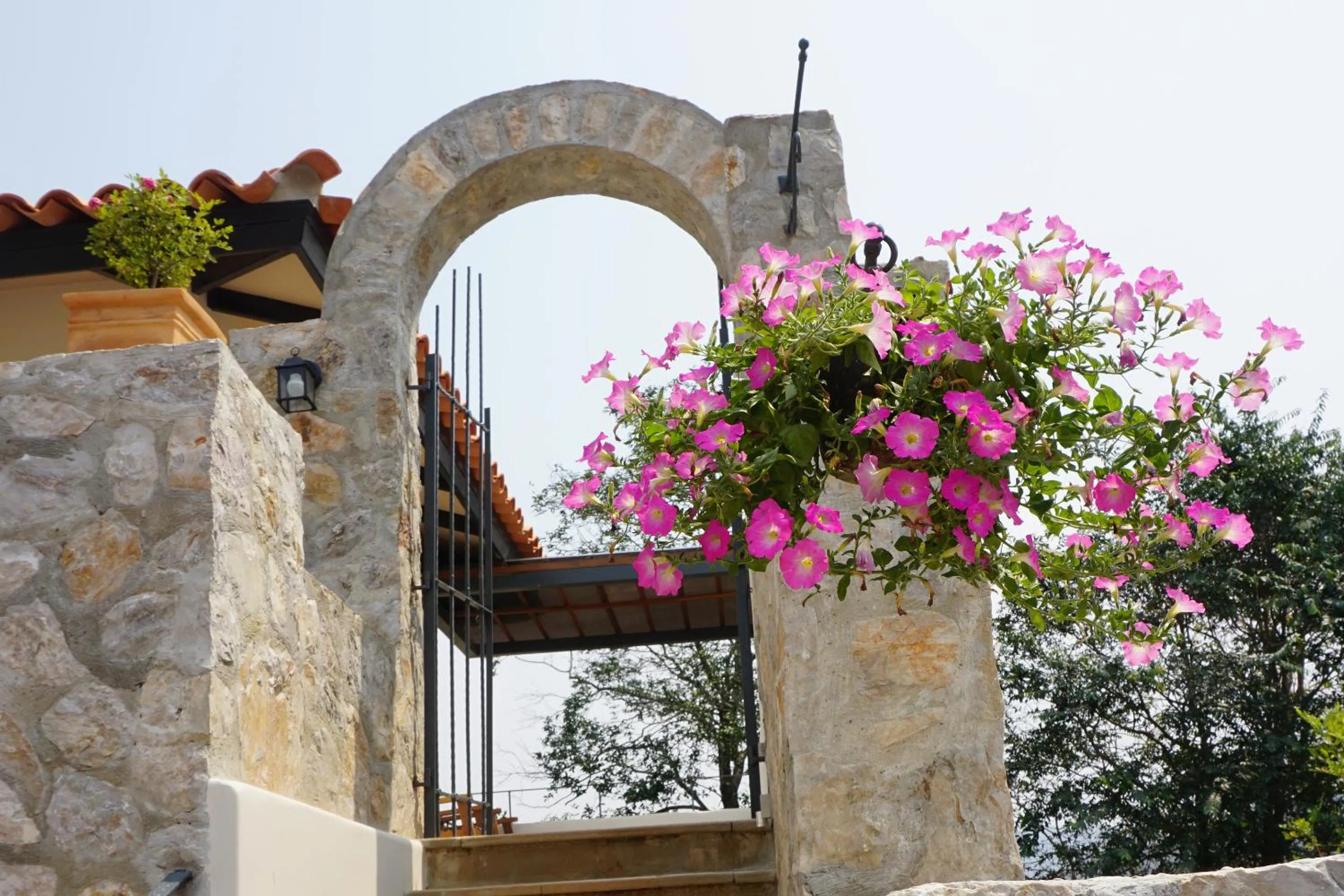 Decorative detail in Mela Garden Retreat Cottage